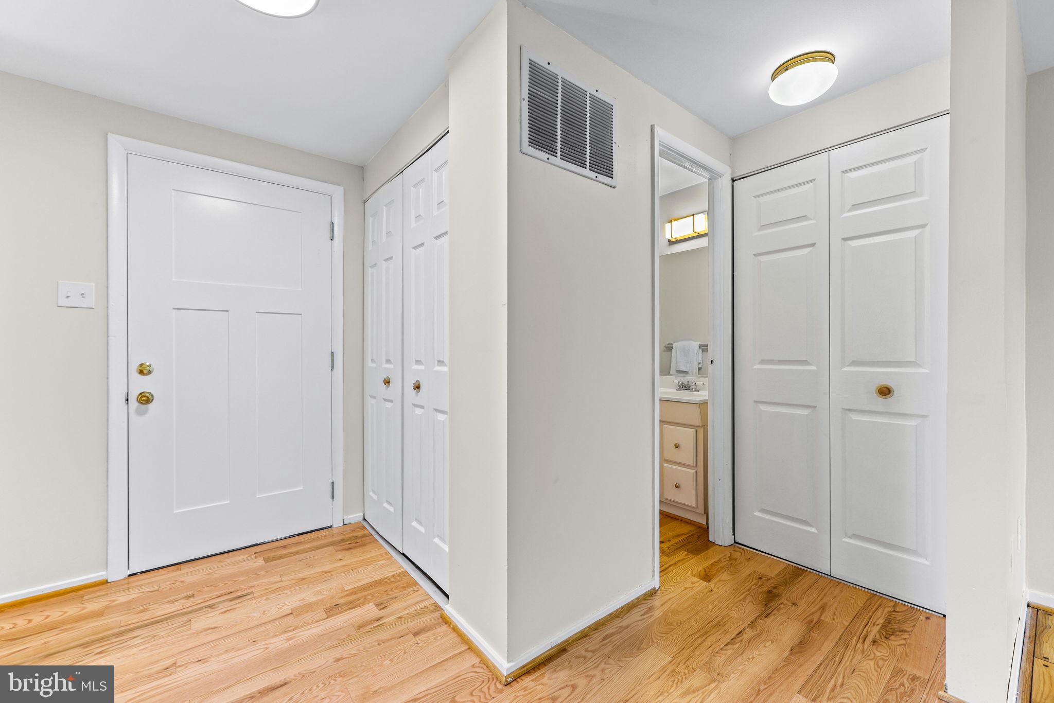 WOODBRIDGE VALLEY - Residential