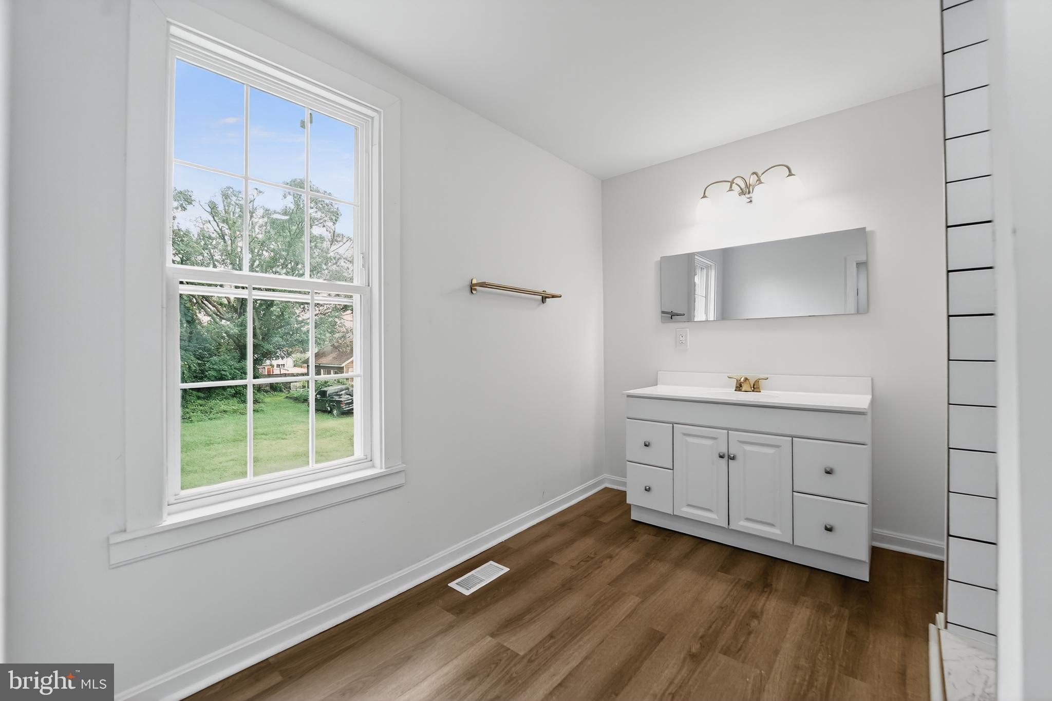 FRANKFORD - Residential