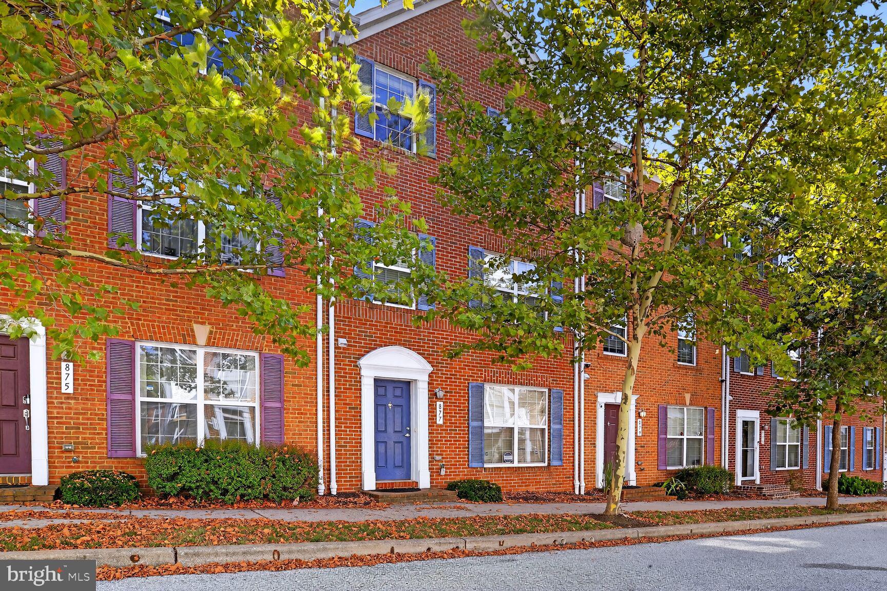 CAMDEN CROSSING - Residential