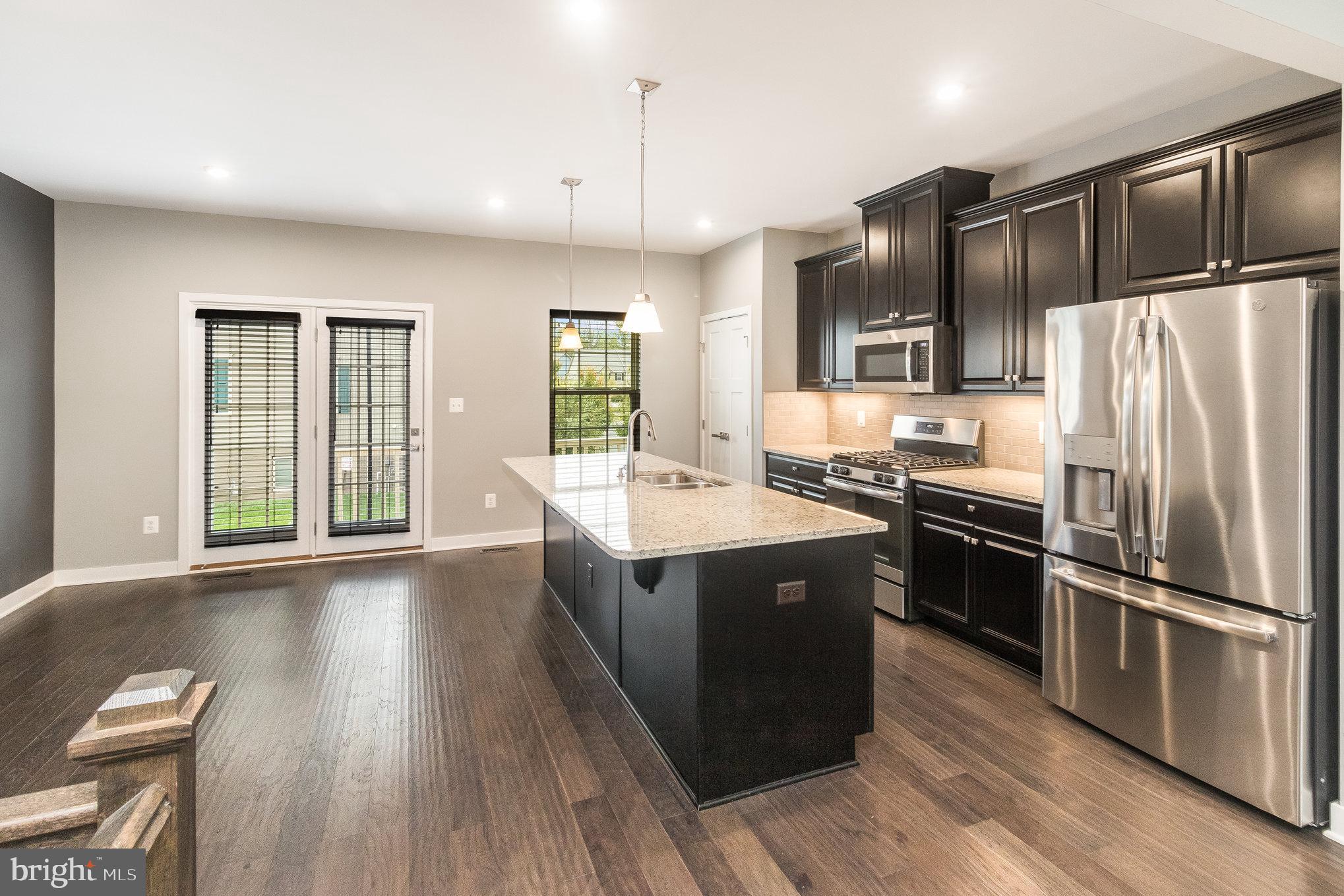 POTOMAC SHORES - Residential Lease