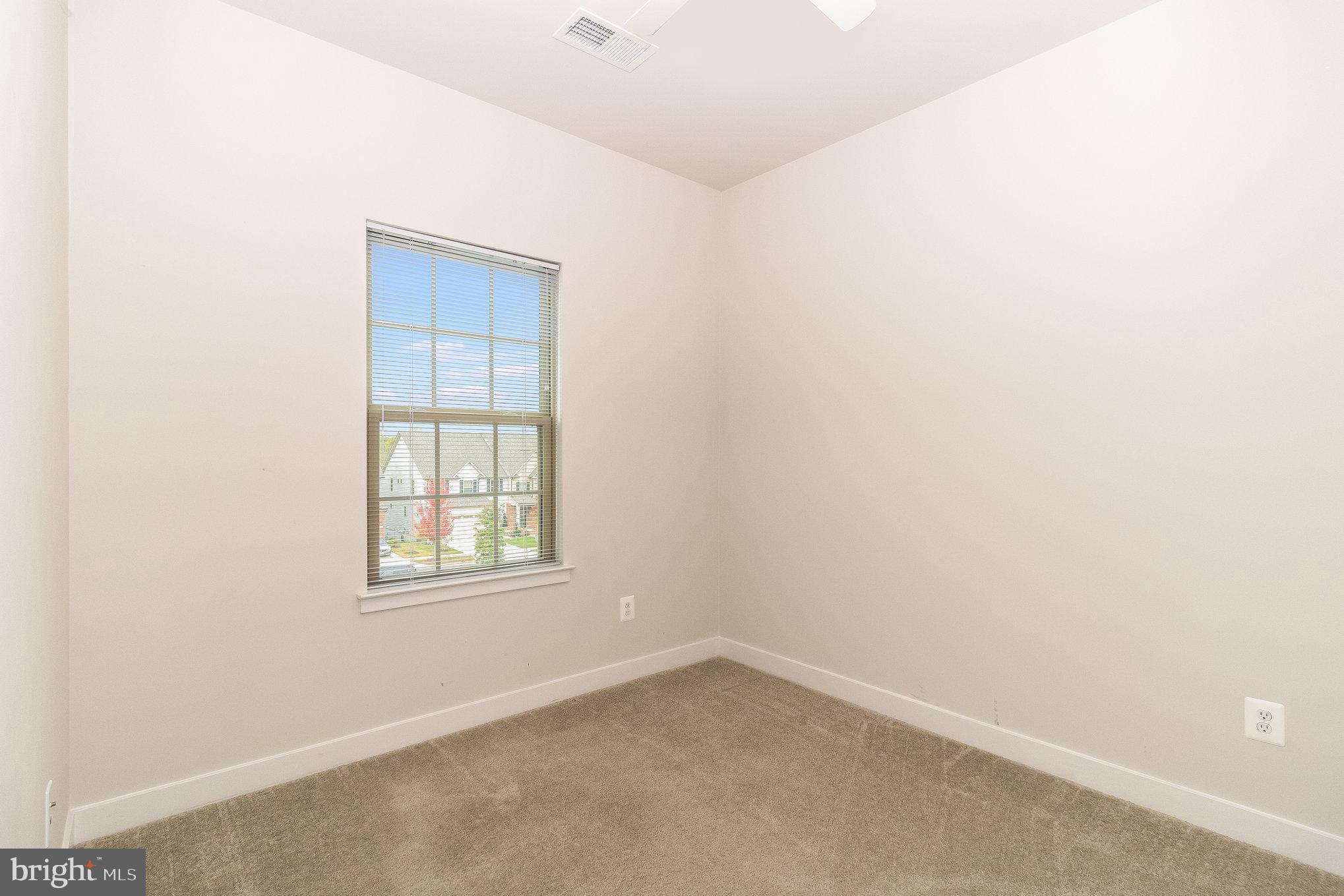 POTOMAC SHORES - Residential Lease