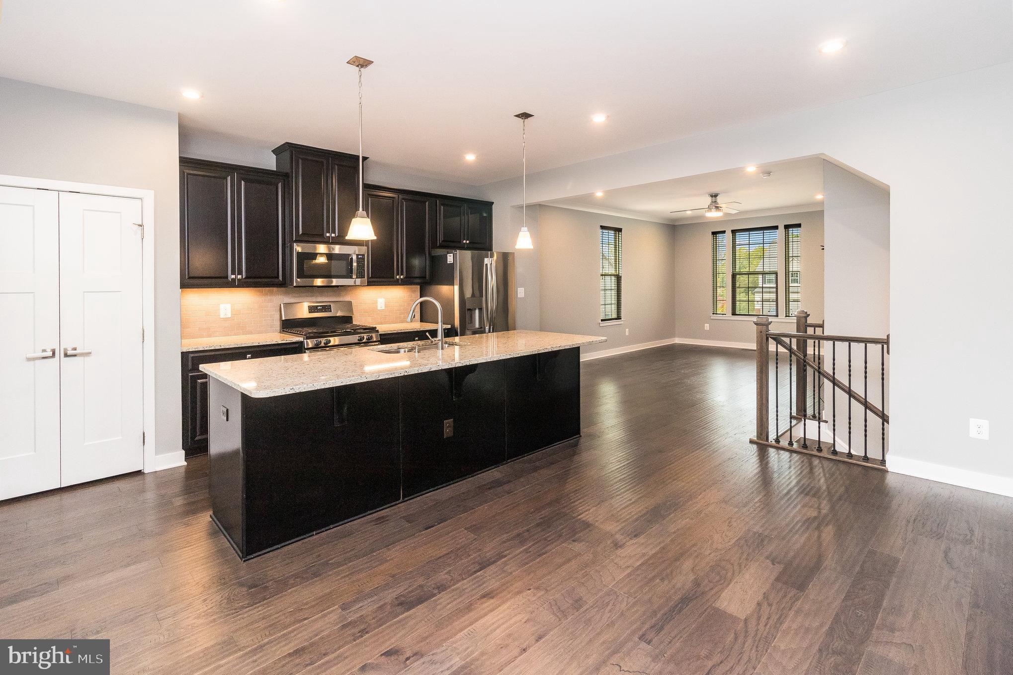 POTOMAC SHORES - Residential Lease