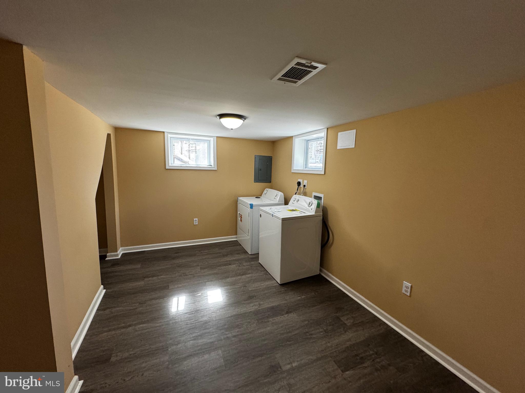 RIVERDALE PARK - Residential