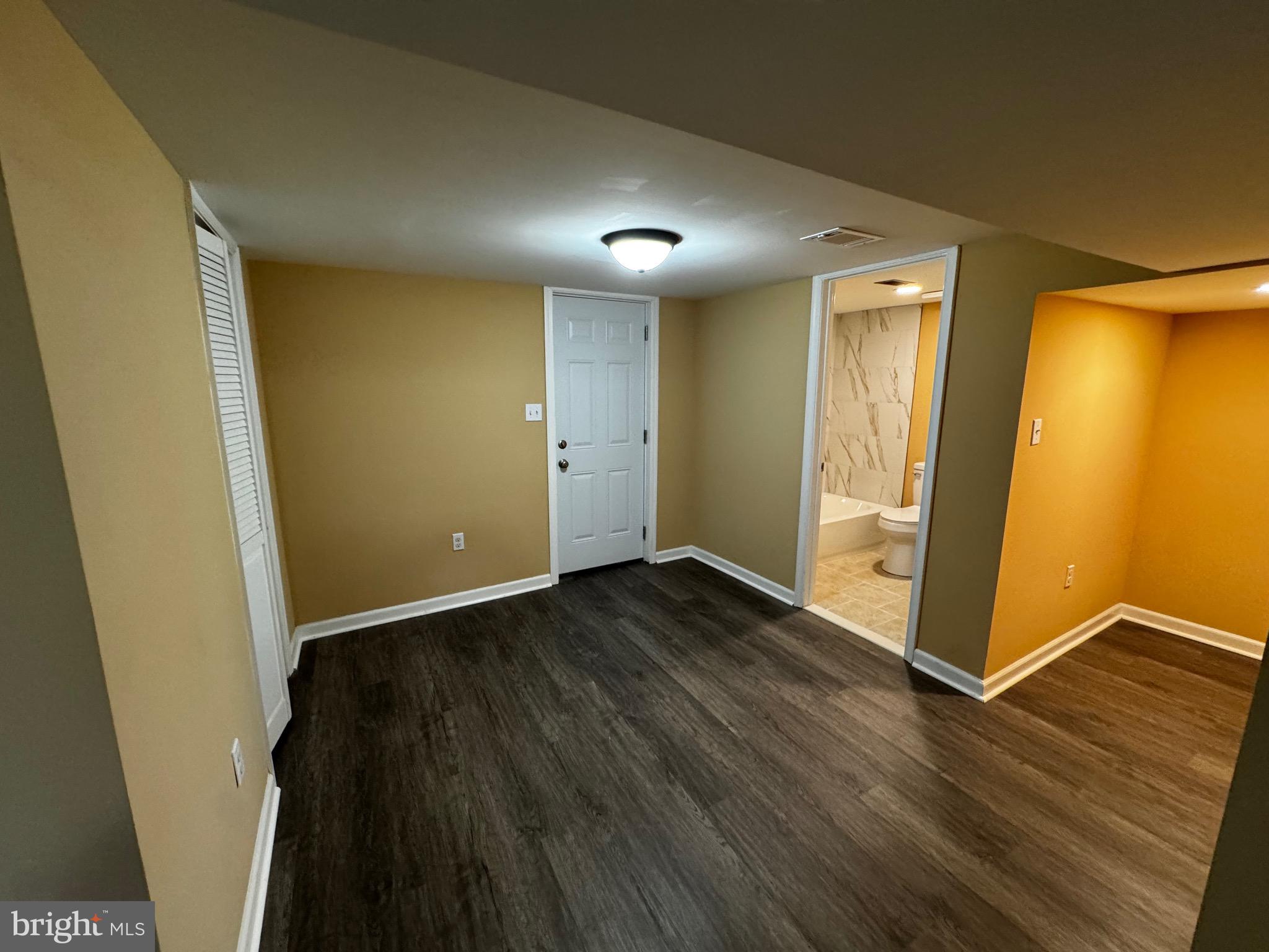 RIVERDALE PARK - Residential