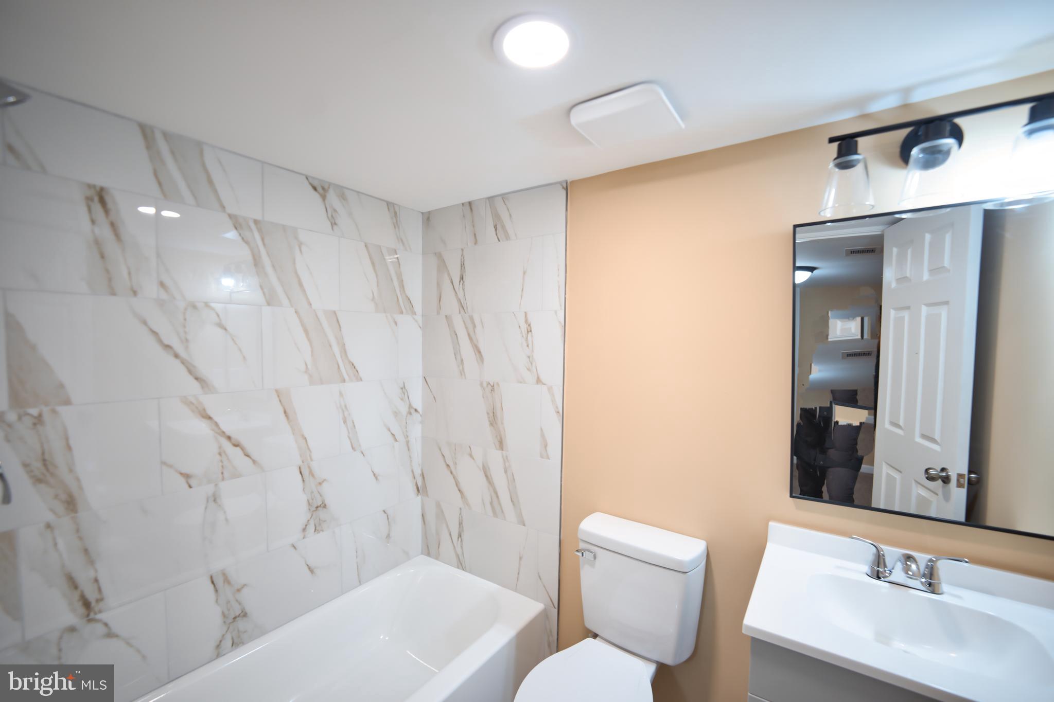 RIVERDALE PARK - Residential