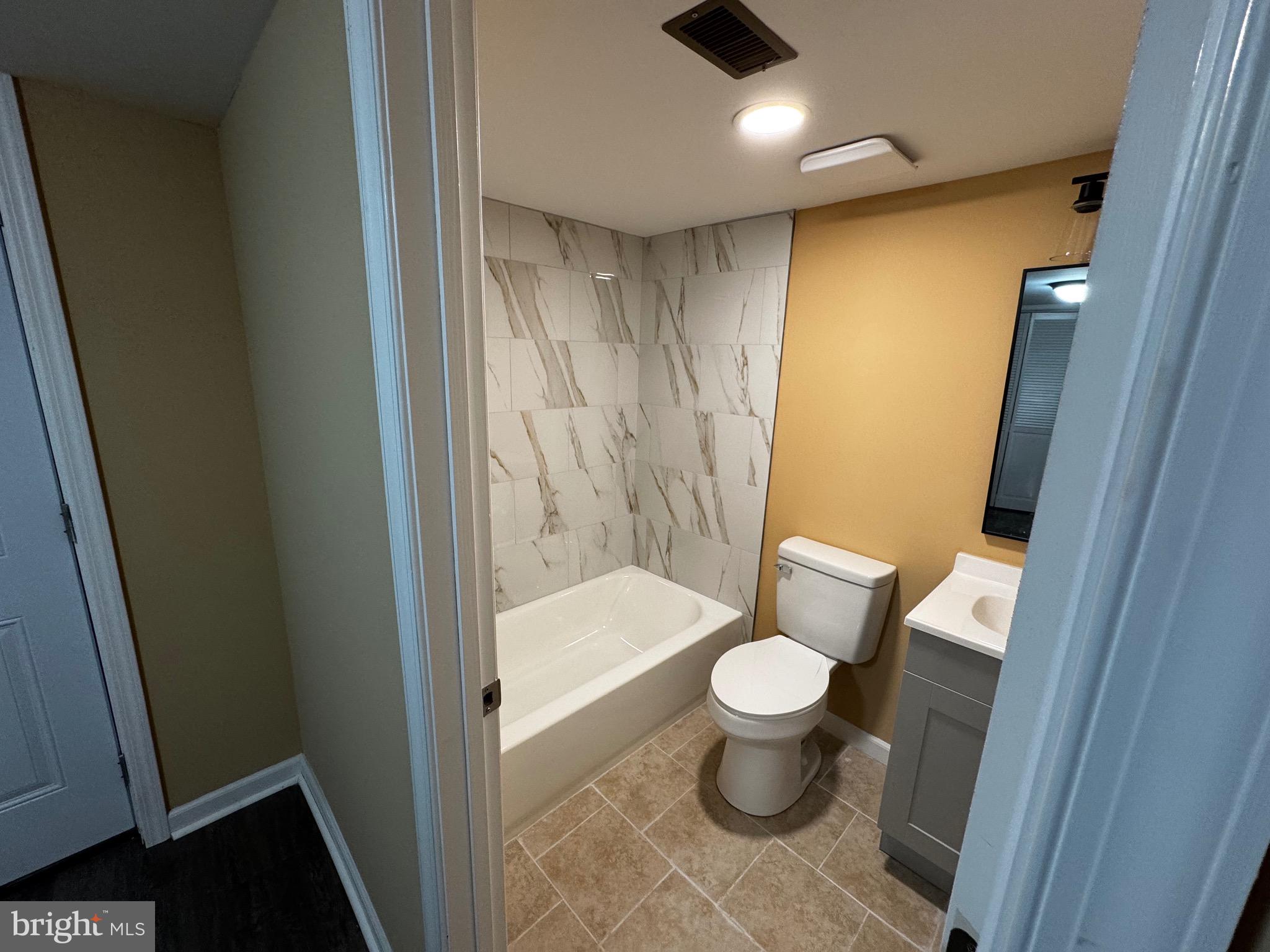 RIVERDALE PARK - Residential