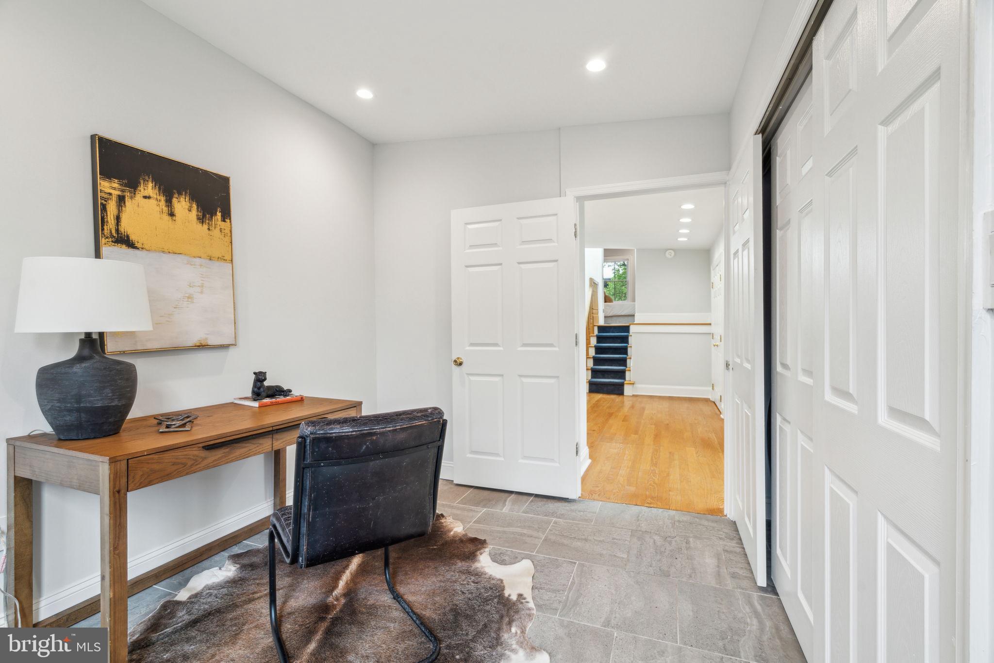 ART MUSEUM AREA - Residential