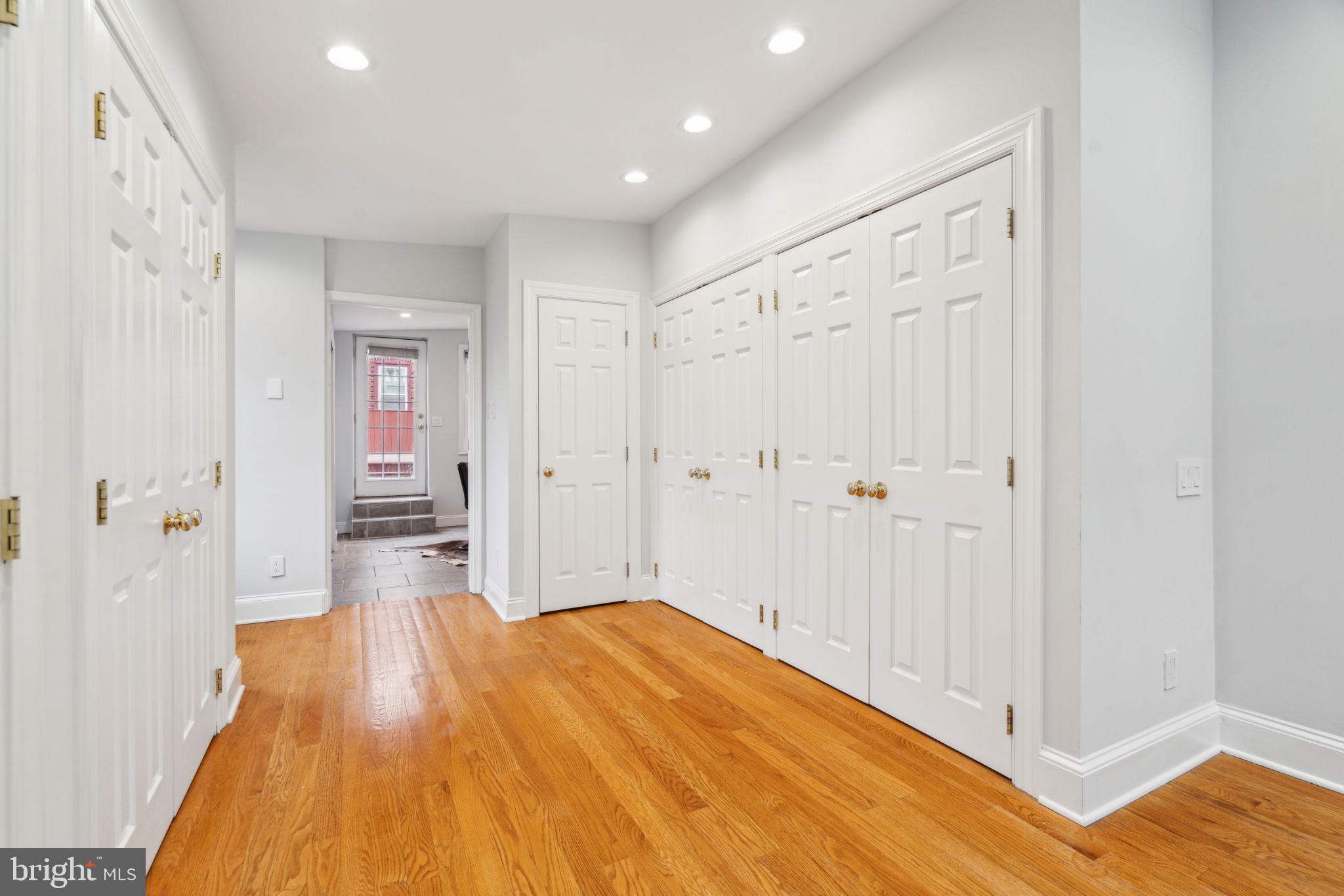 ART MUSEUM AREA - Residential
