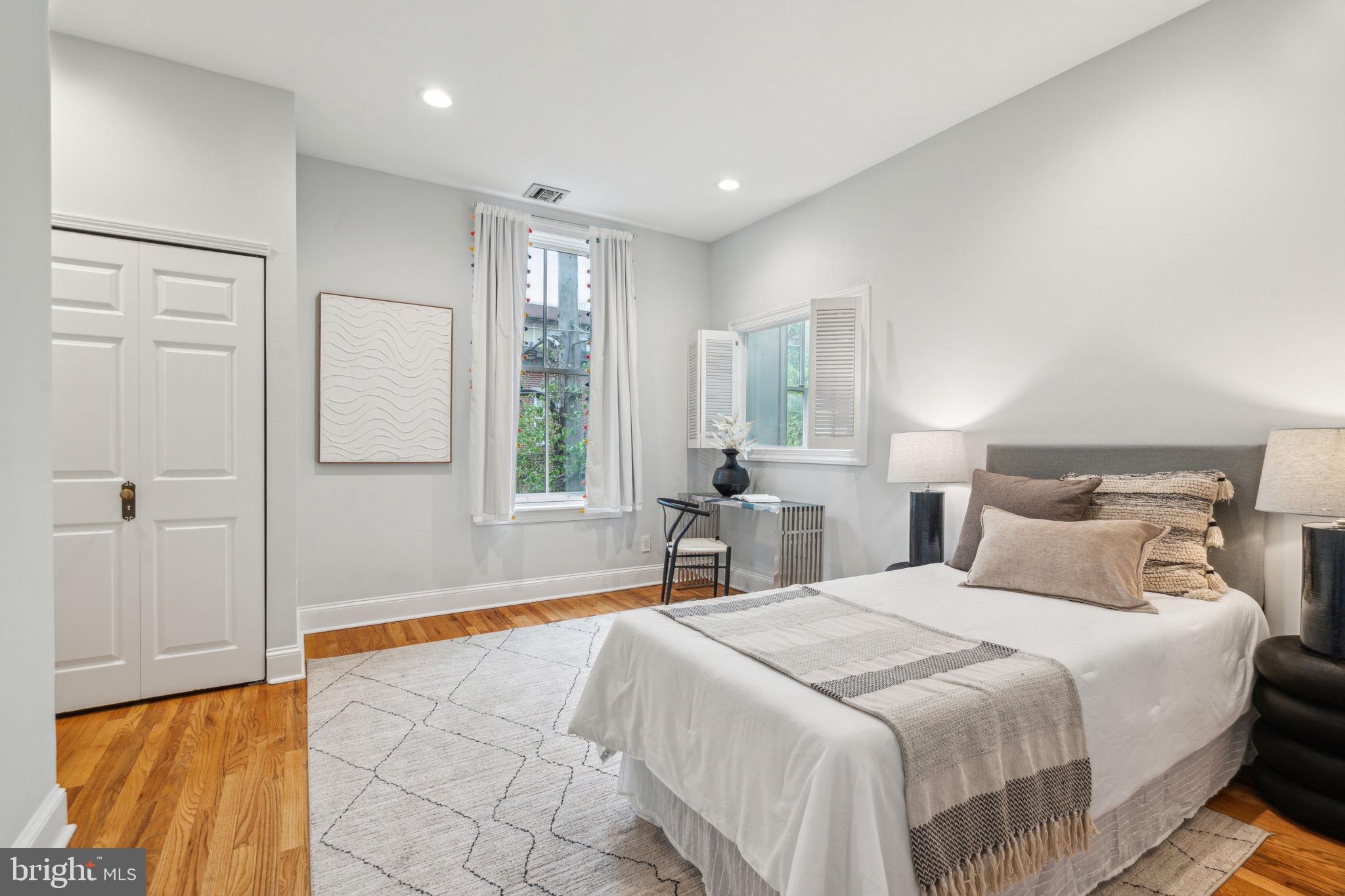 ART MUSEUM AREA - Residential