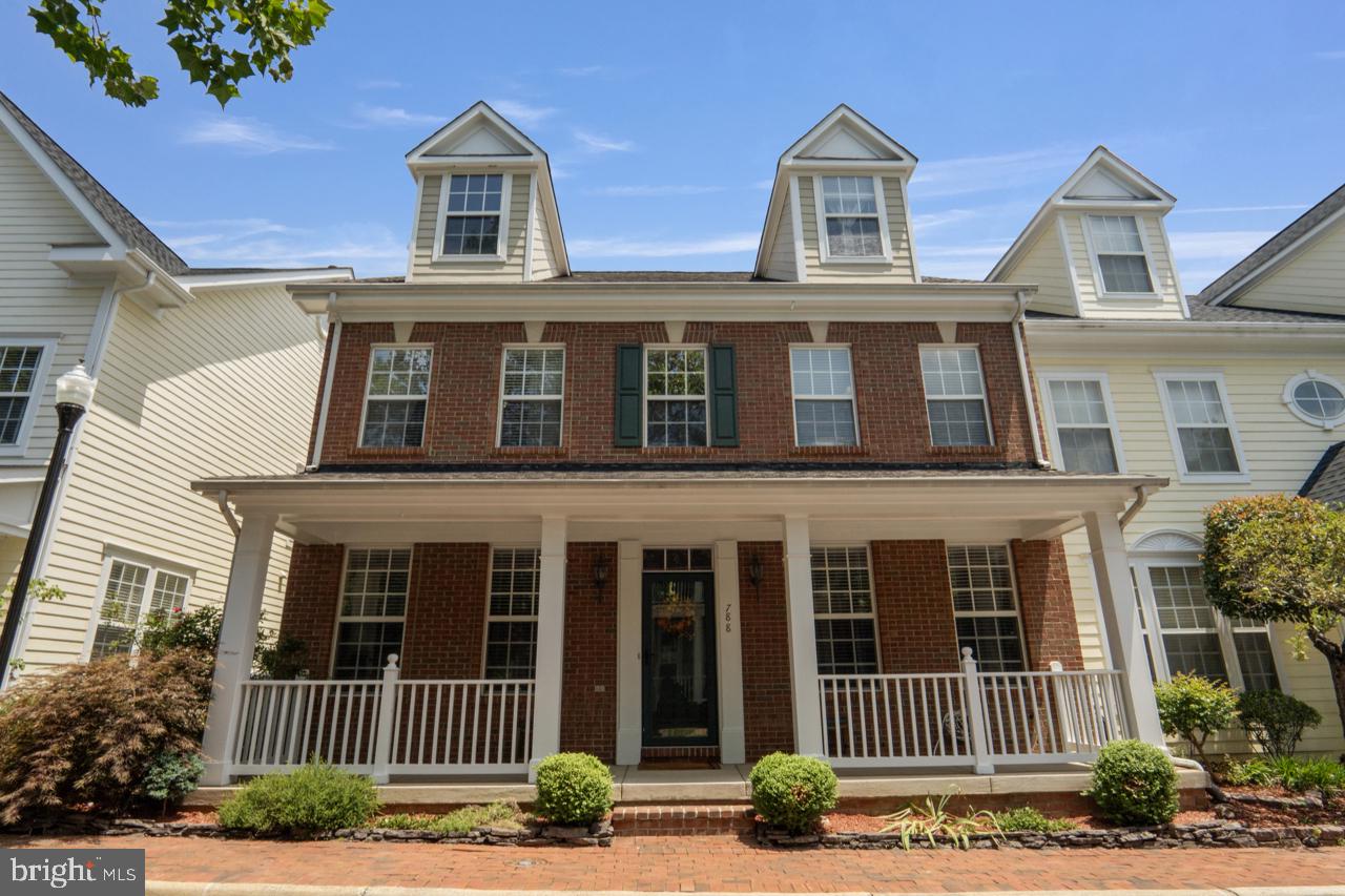 788 MONUMENT AVENUE