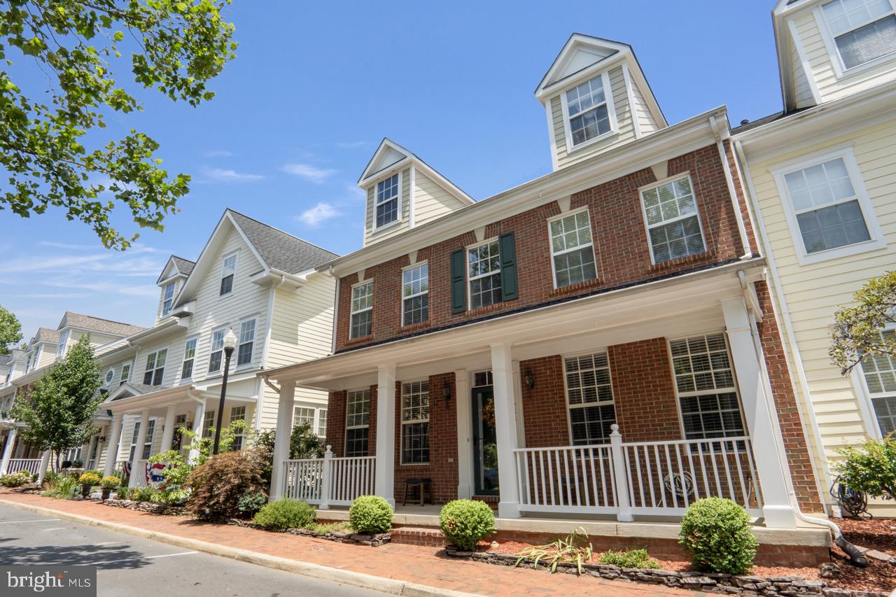 788 MONUMENT AVENUE