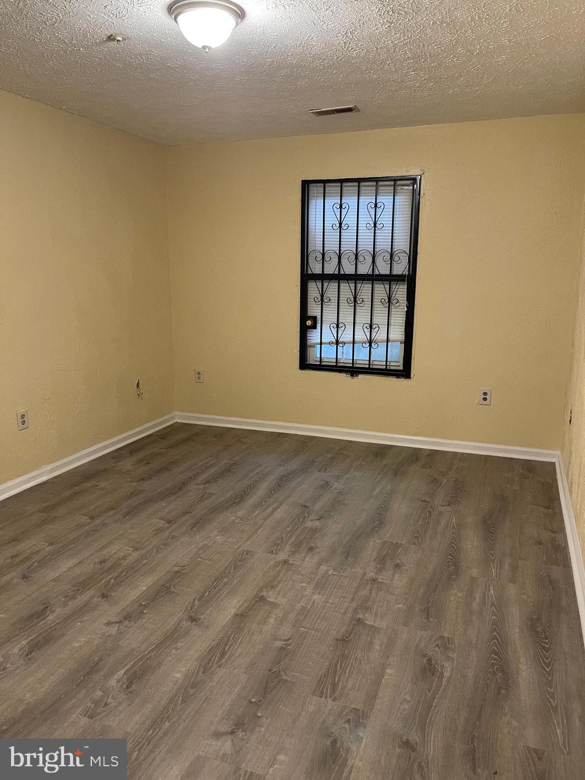 FAIRMOUNT HEIGHTS - Residential Lease