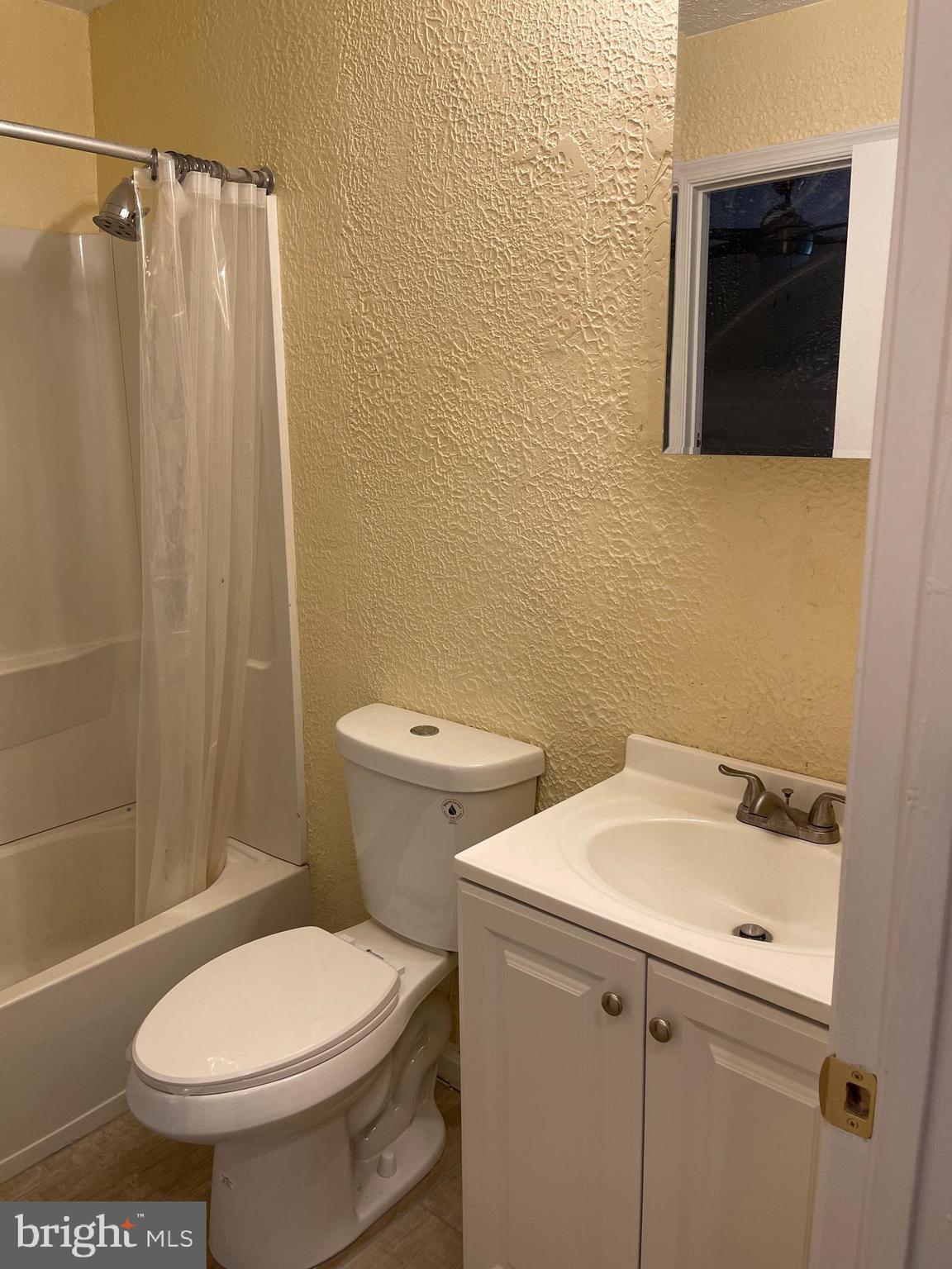 FAIRMOUNT HEIGHTS - Residential Lease