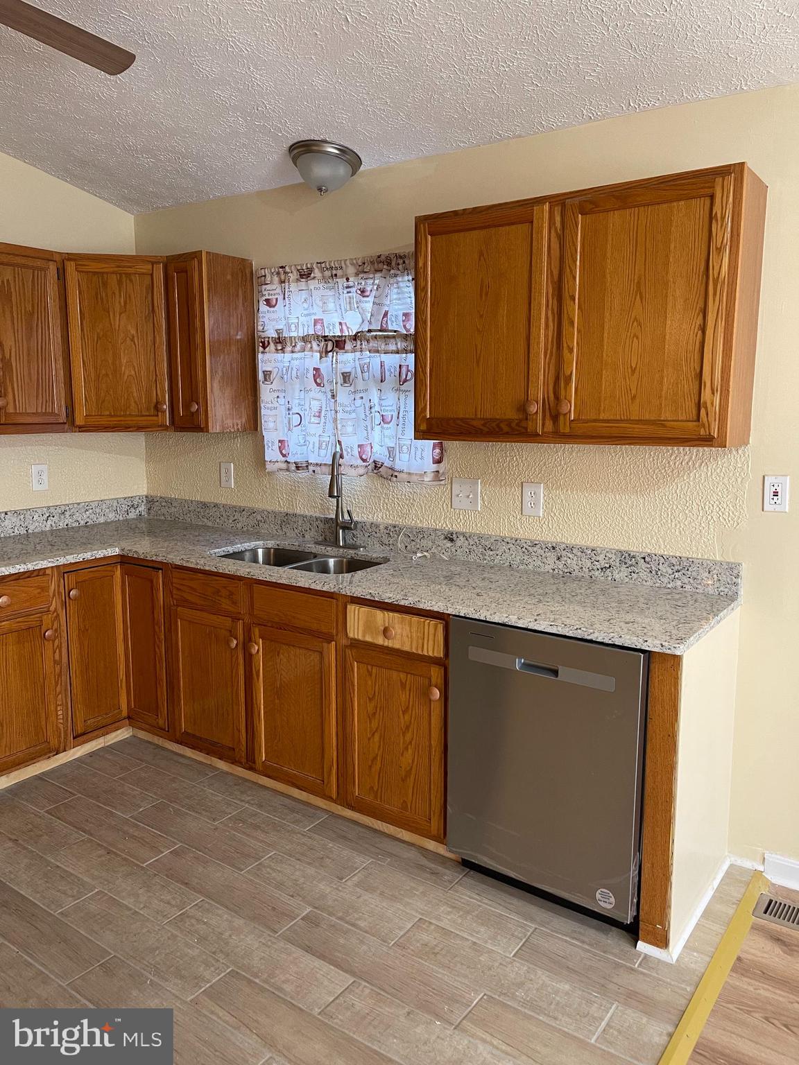 FAIRMOUNT HEIGHTS - Residential Lease