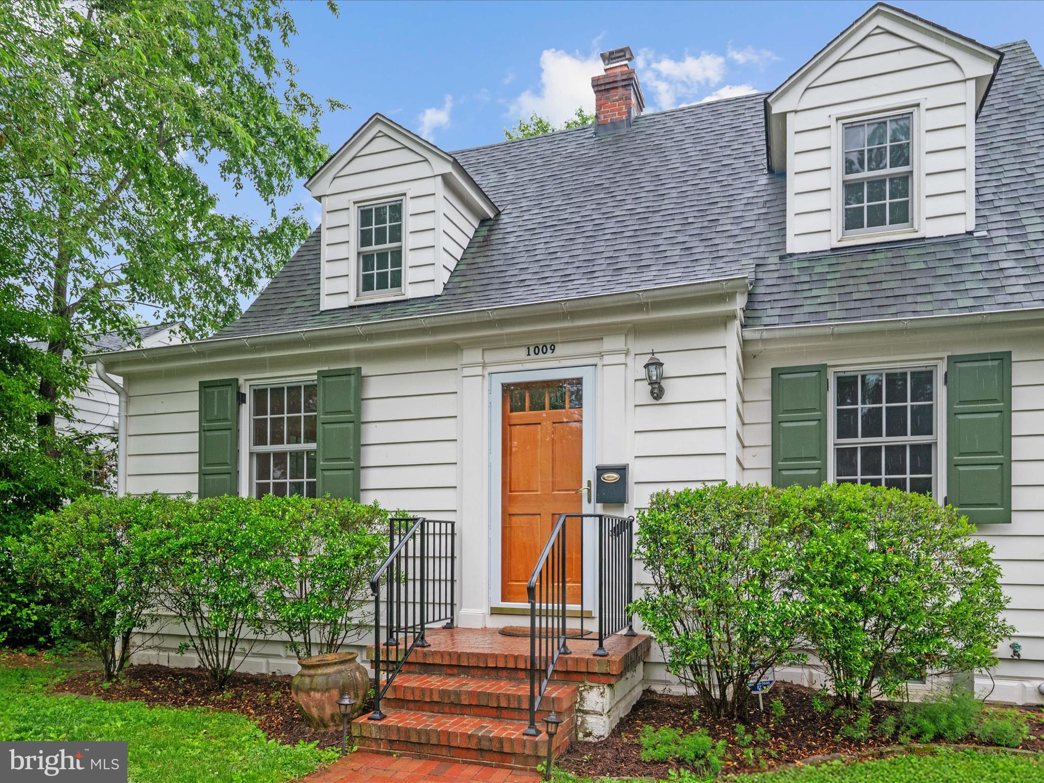 1009 MOSS HAVEN COURT