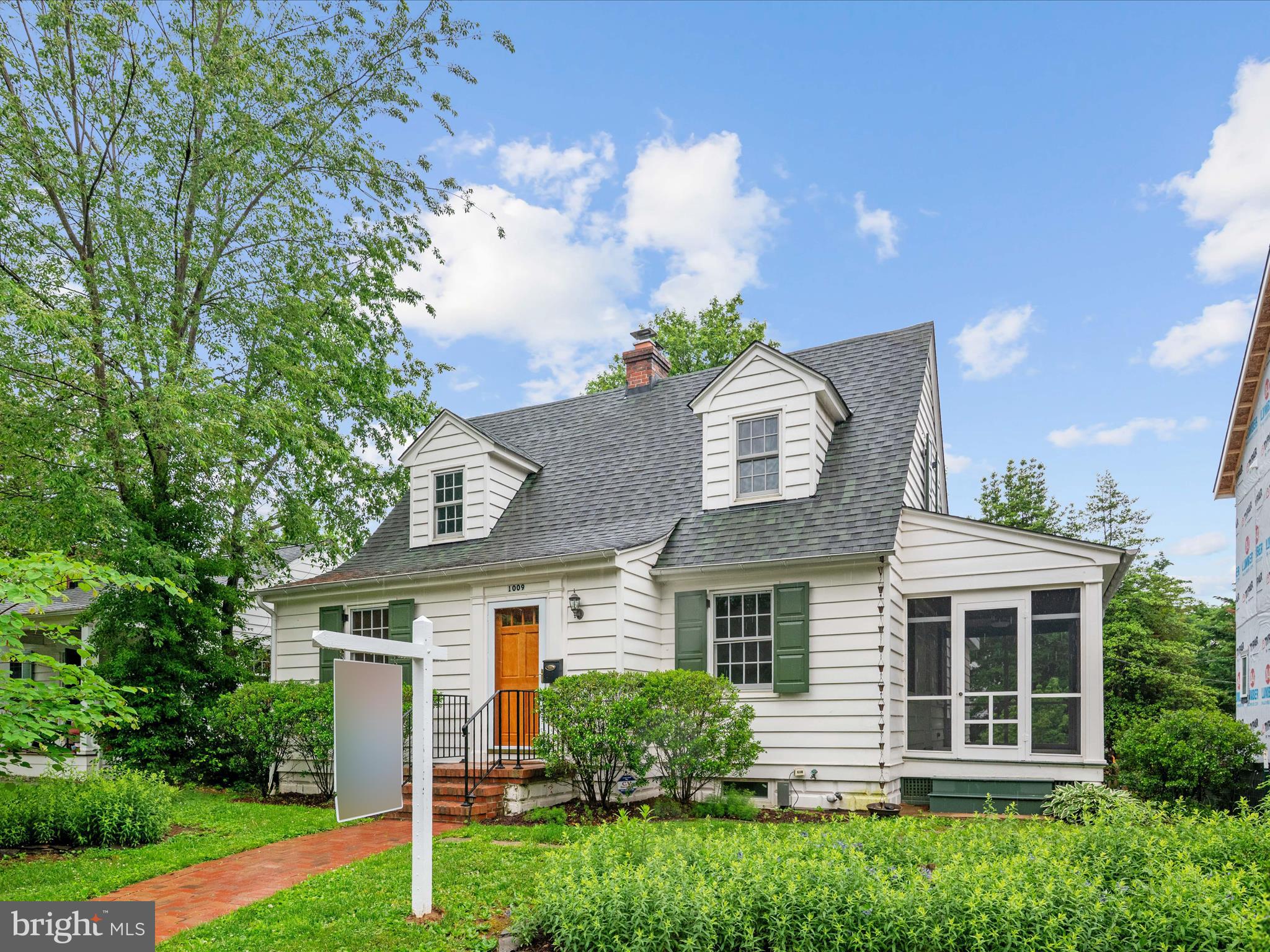 1009 MOSS HAVEN COURT