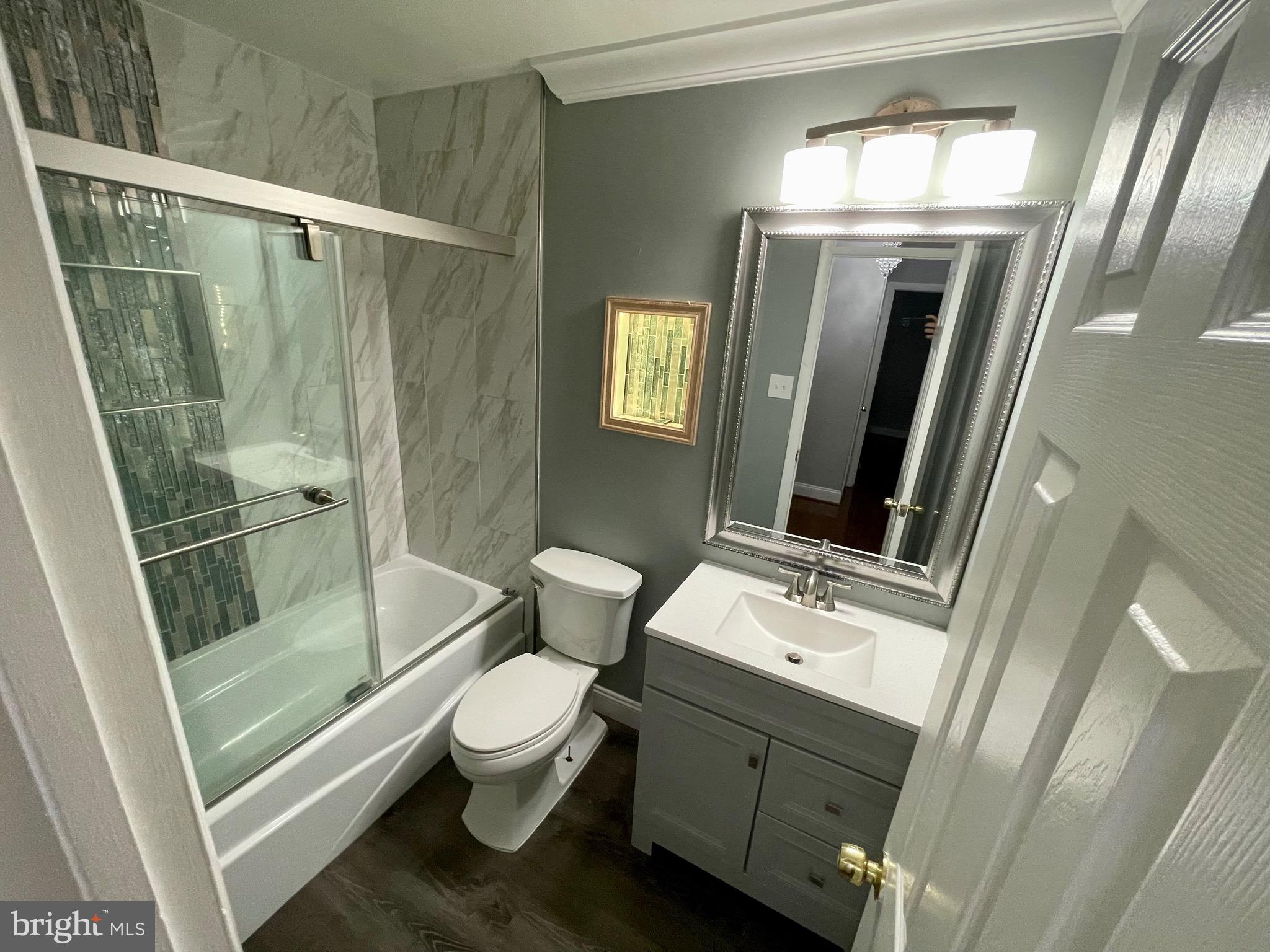 BROOKFIELD - Residential