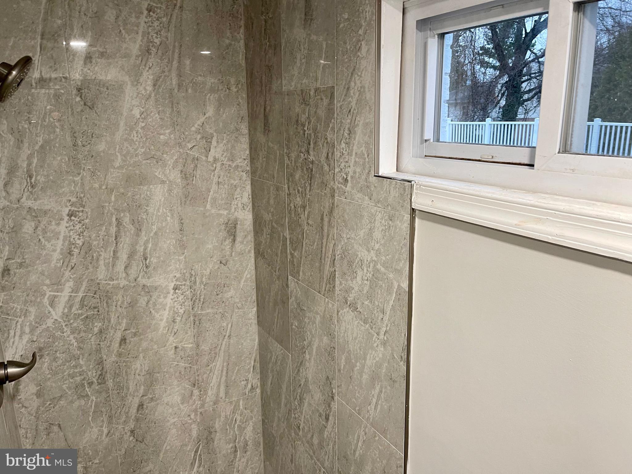 BROOKFIELD - Residential