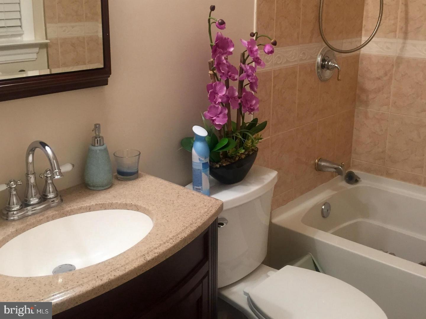 BROOKFIELD - Residential