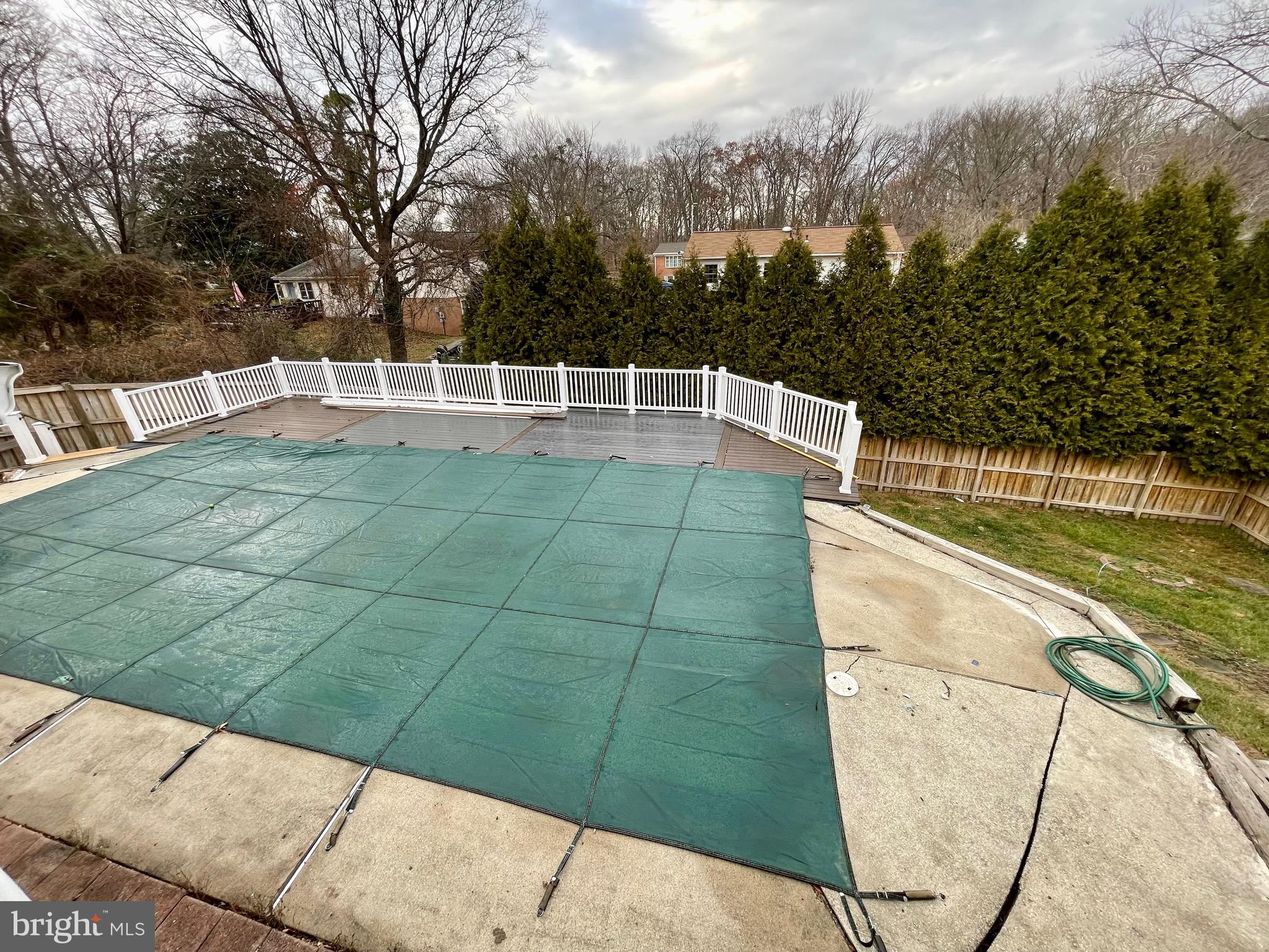 BROOKFIELD - Residential