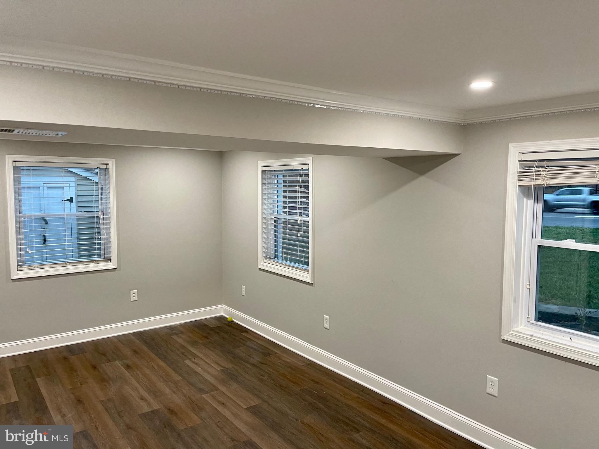 BROOKFIELD - Residential