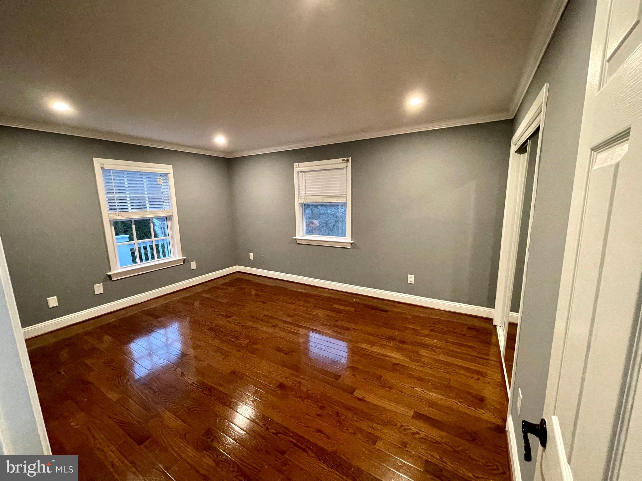 BROOKFIELD - Residential