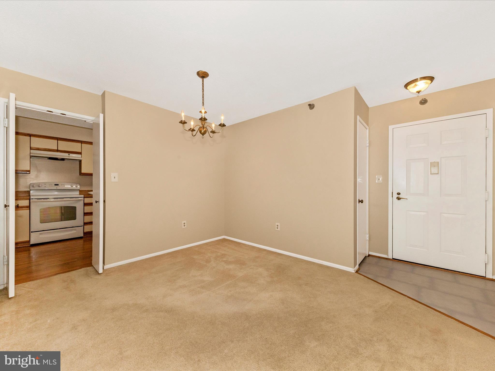 15100 INTERLACHEN DRIVE 4-320