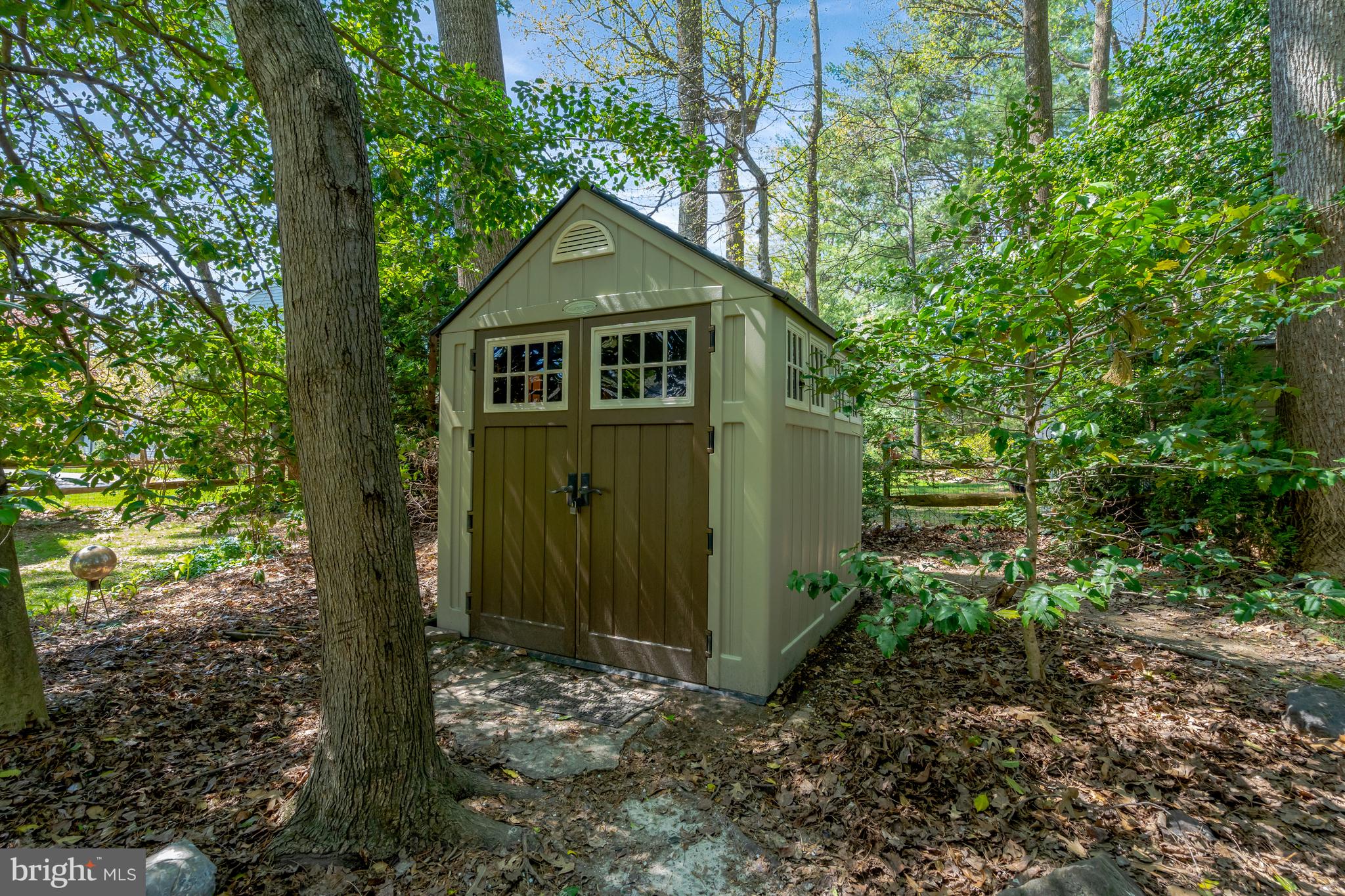 BURKE CENTRE - Residential