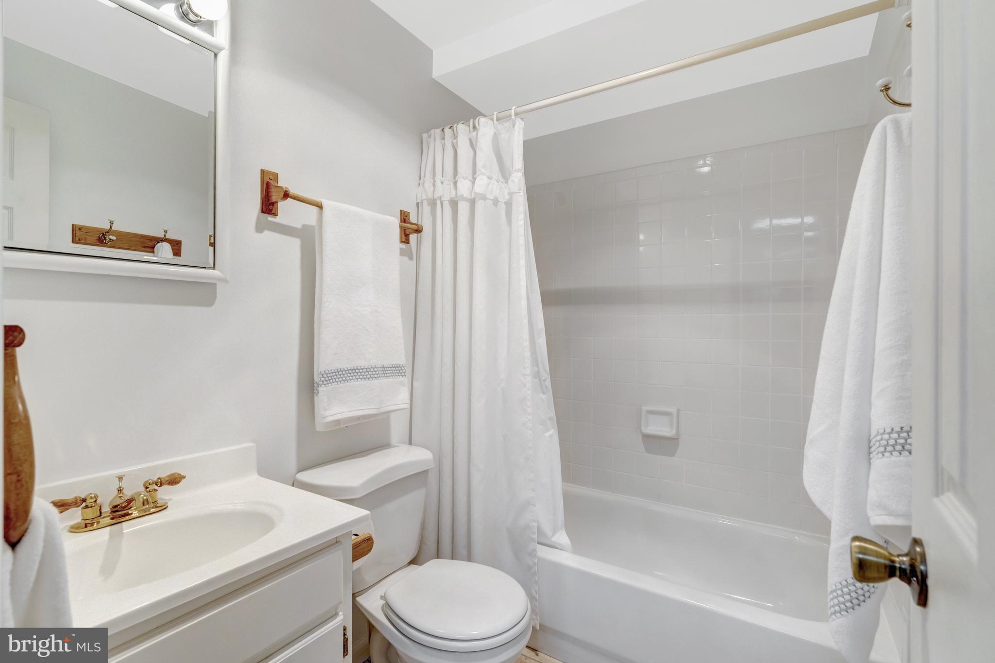 BURKE CENTRE - Residential