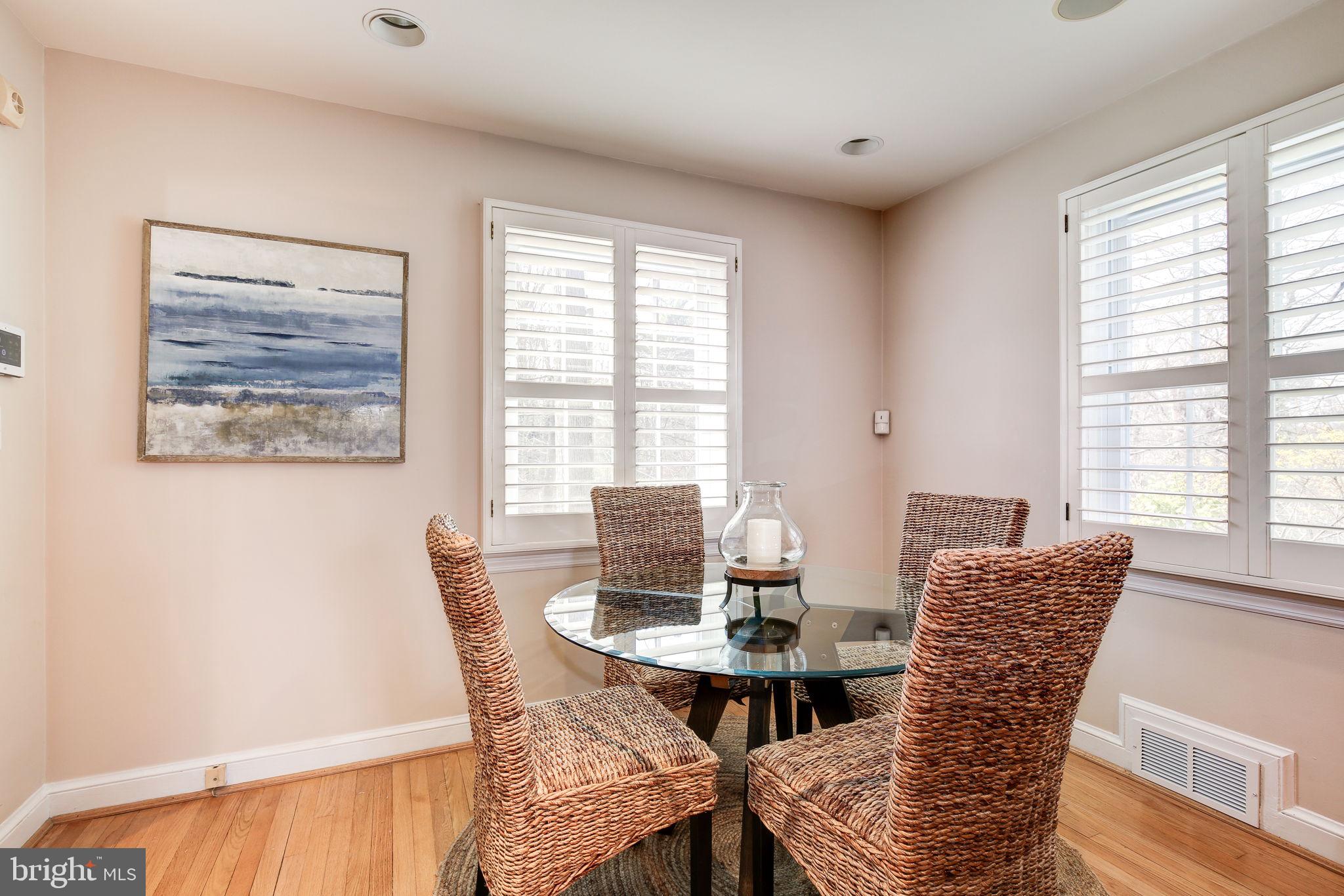 WOODACRES - Residential