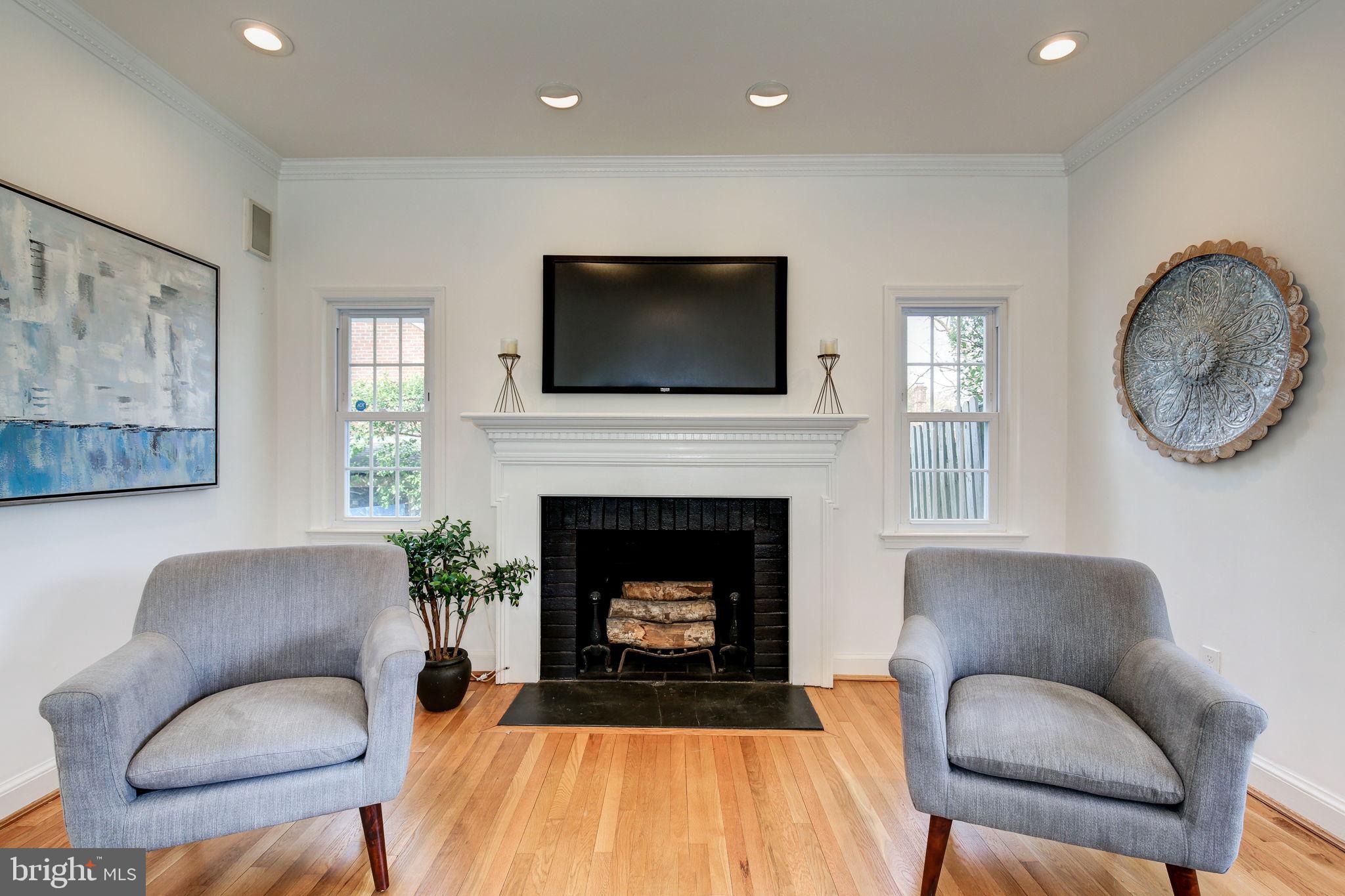 WOODACRES - Residential