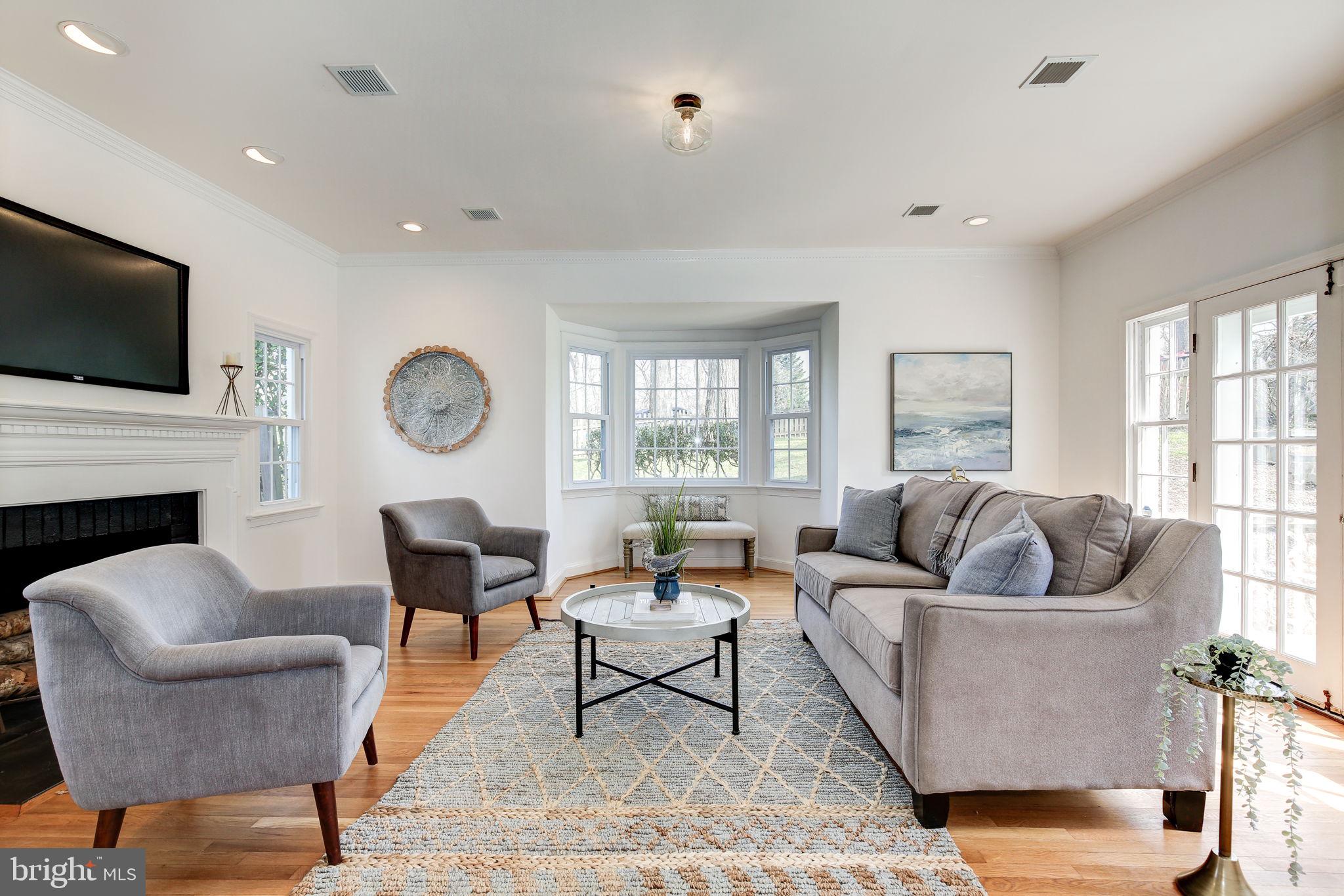 WOODACRES - Residential