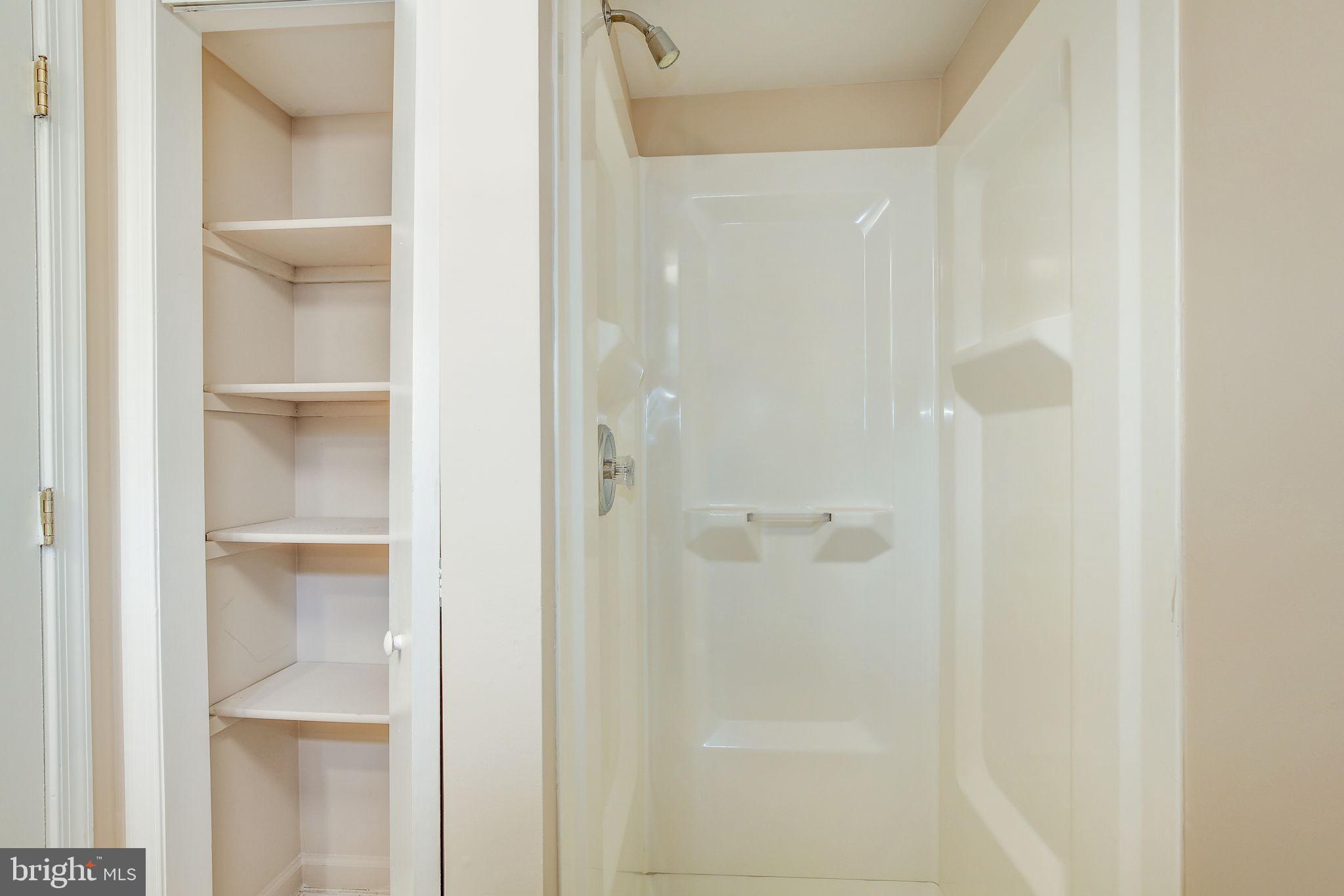 WOODACRES - Residential