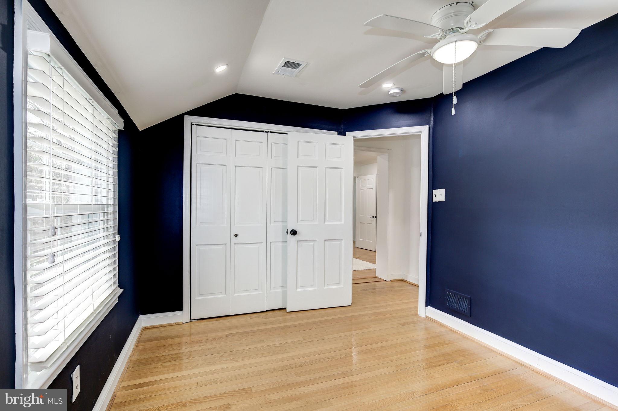 WOODACRES - Residential