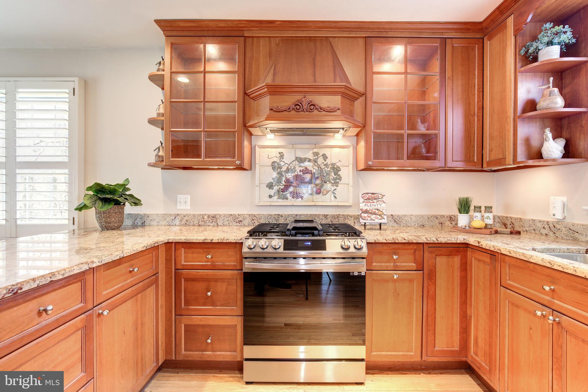 WOODACRES - Residential