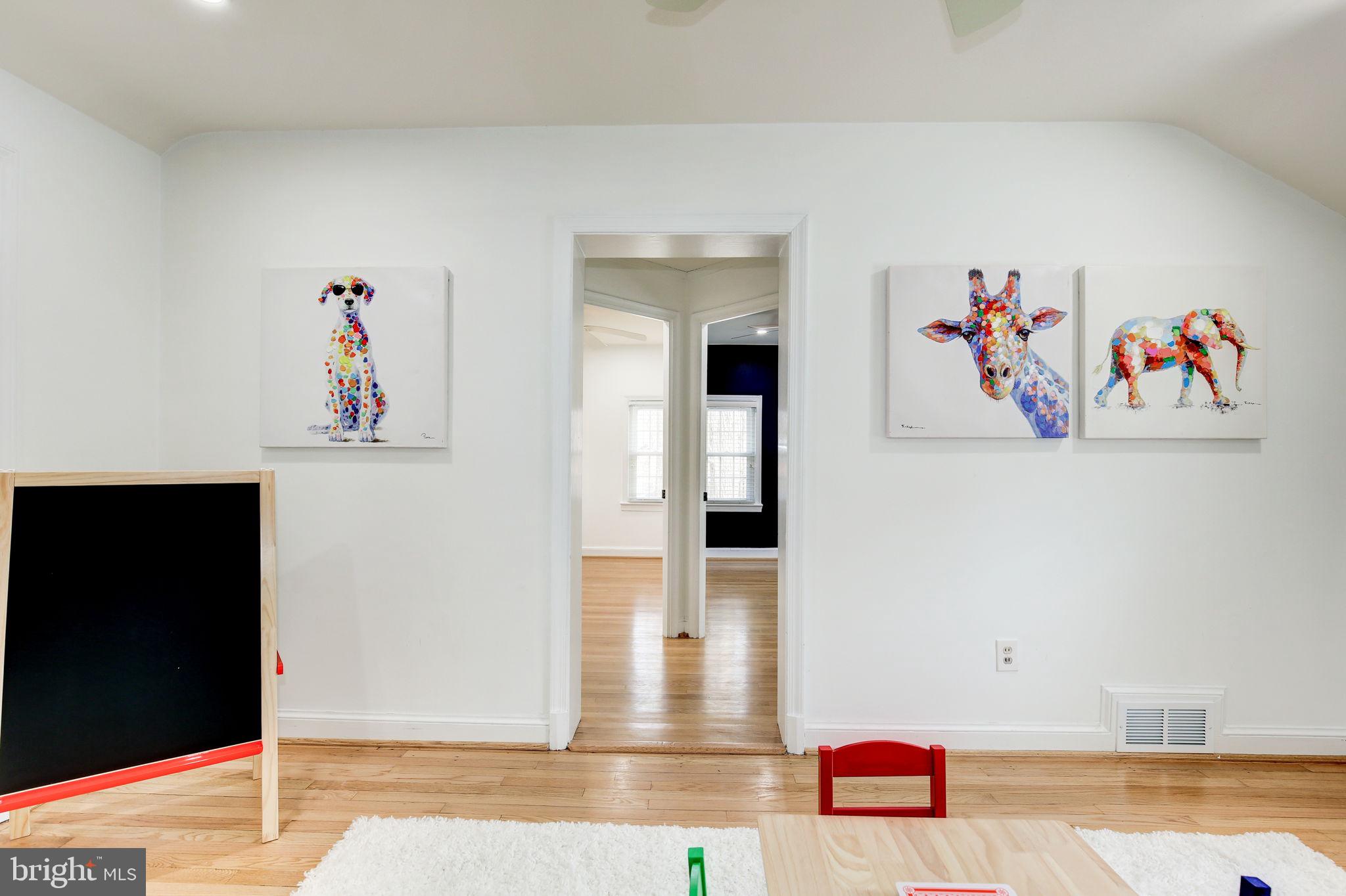 WOODACRES - Residential