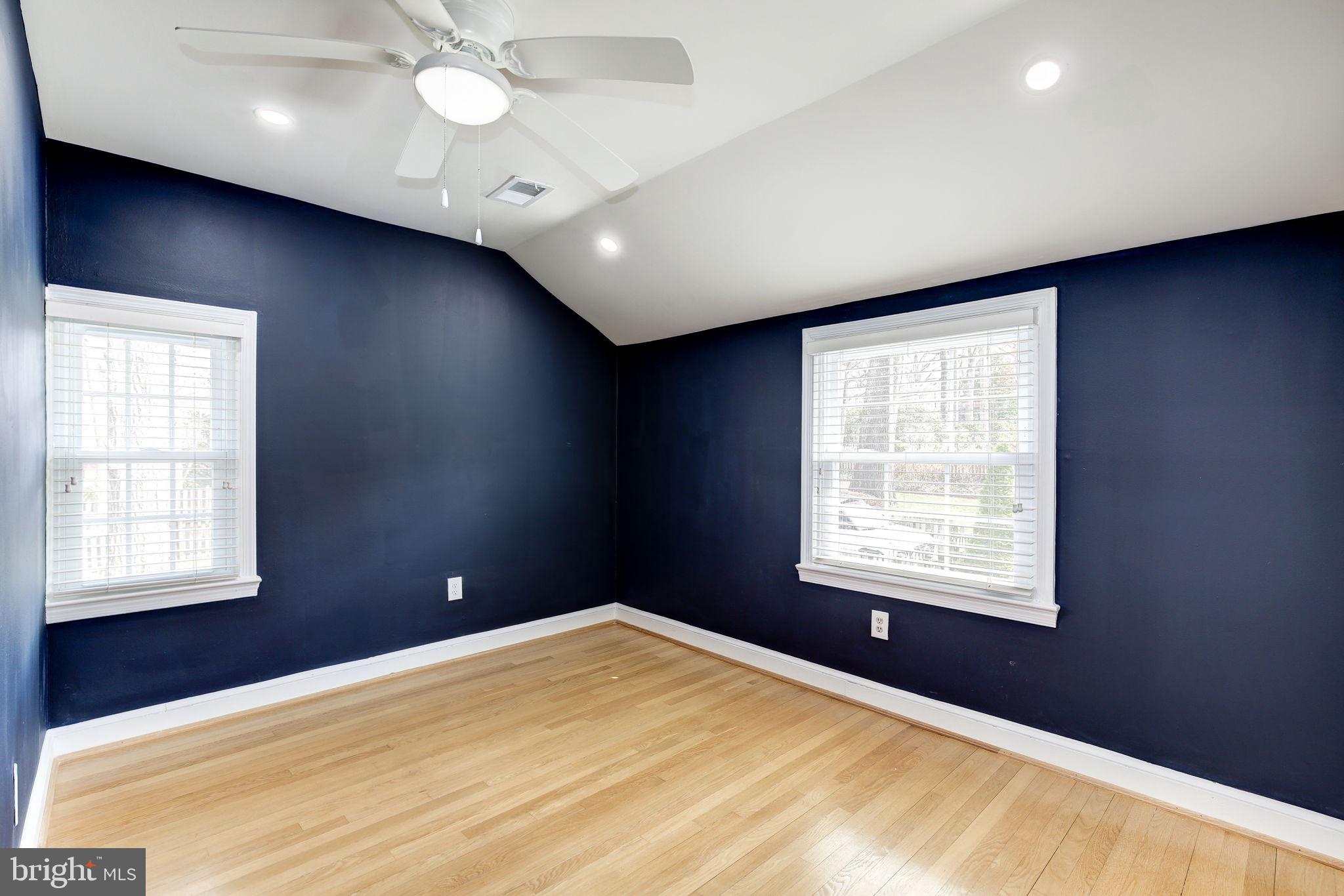 WOODACRES - Residential