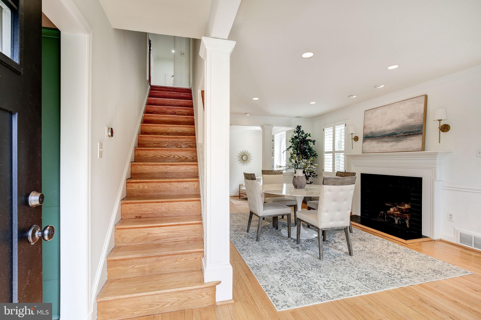 WOODACRES - Residential