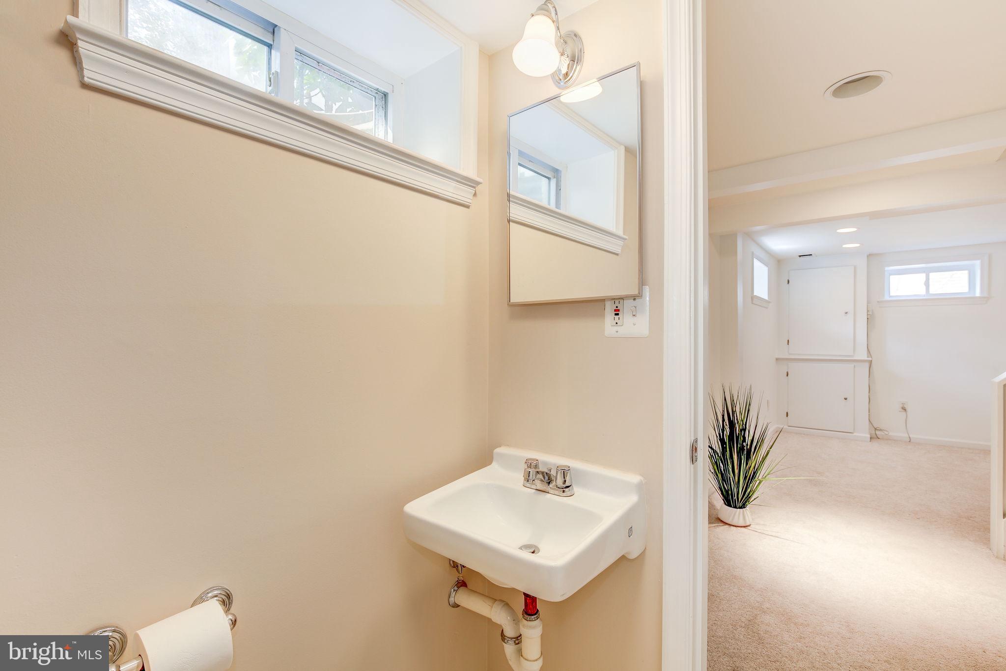 WOODACRES - Residential