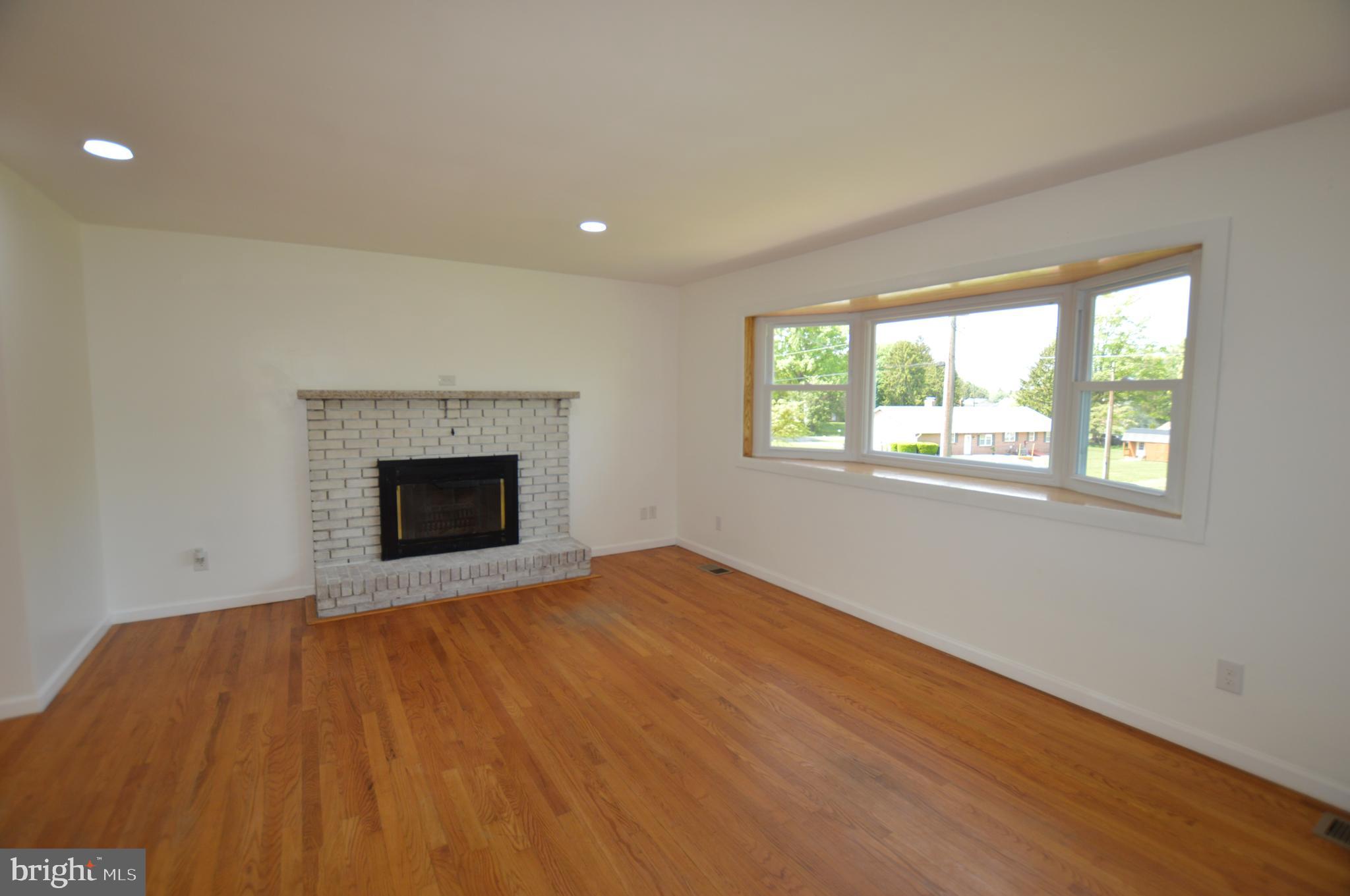 SPRING GARDEN ESTATES - Residential Lease