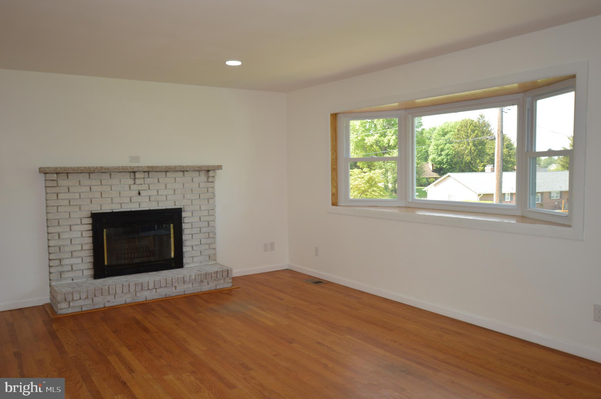 SPRING GARDEN ESTATES - Residential Lease