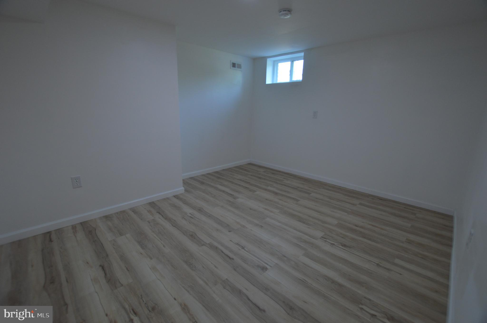 SPRING GARDEN ESTATES - Residential Lease