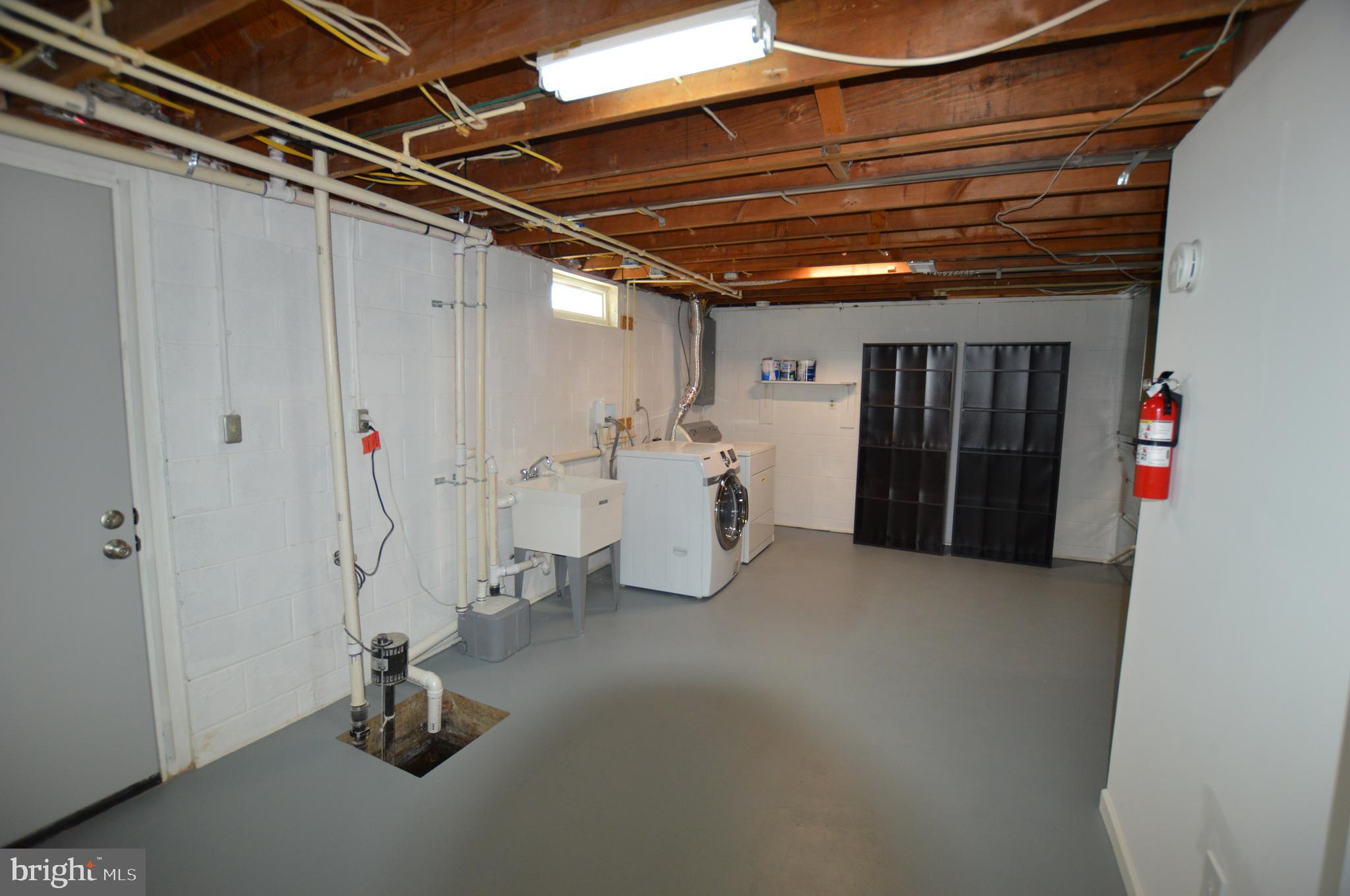 SPRING GARDEN ESTATES - Residential Lease