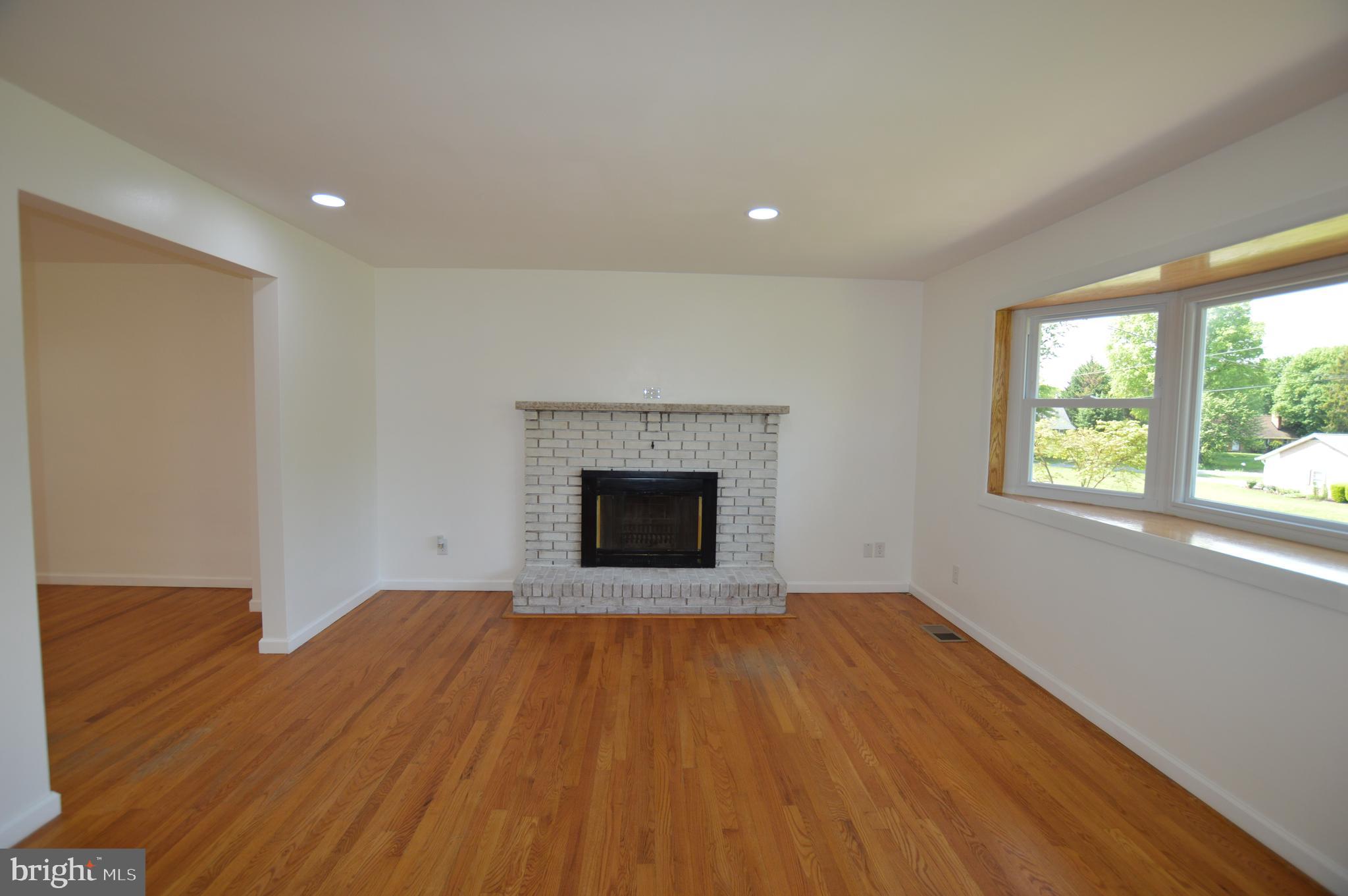 SPRING GARDEN ESTATES - Residential Lease