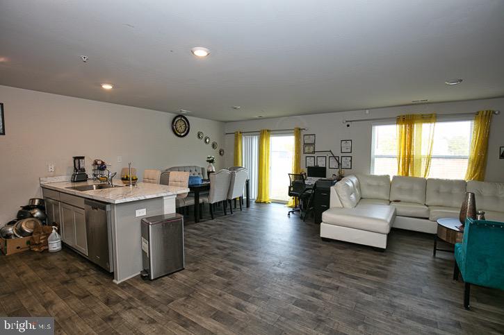 SASSAFRAS MEADOWS - Residential