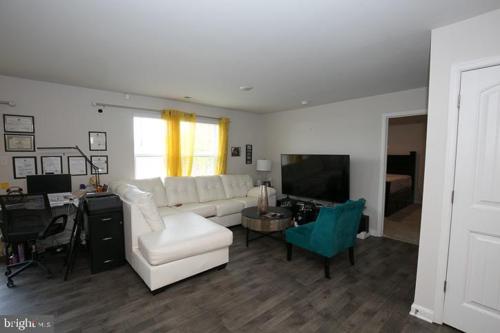 SASSAFRAS MEADOWS - Residential