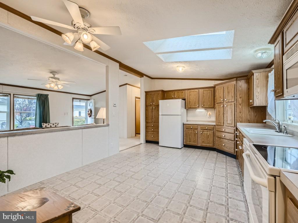 WILLIAMS ESTATES - Residential