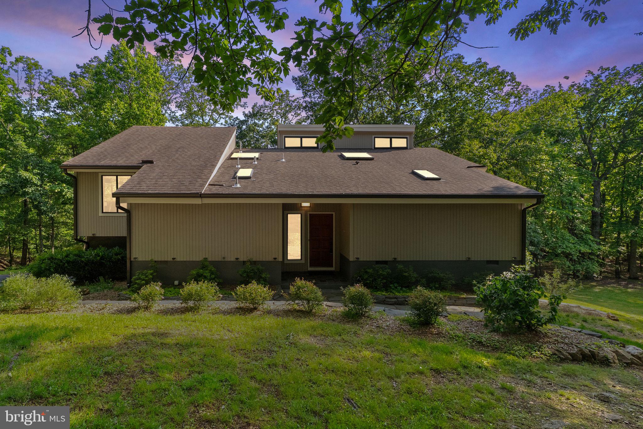 HERTZ DIVISION - Residential Lease