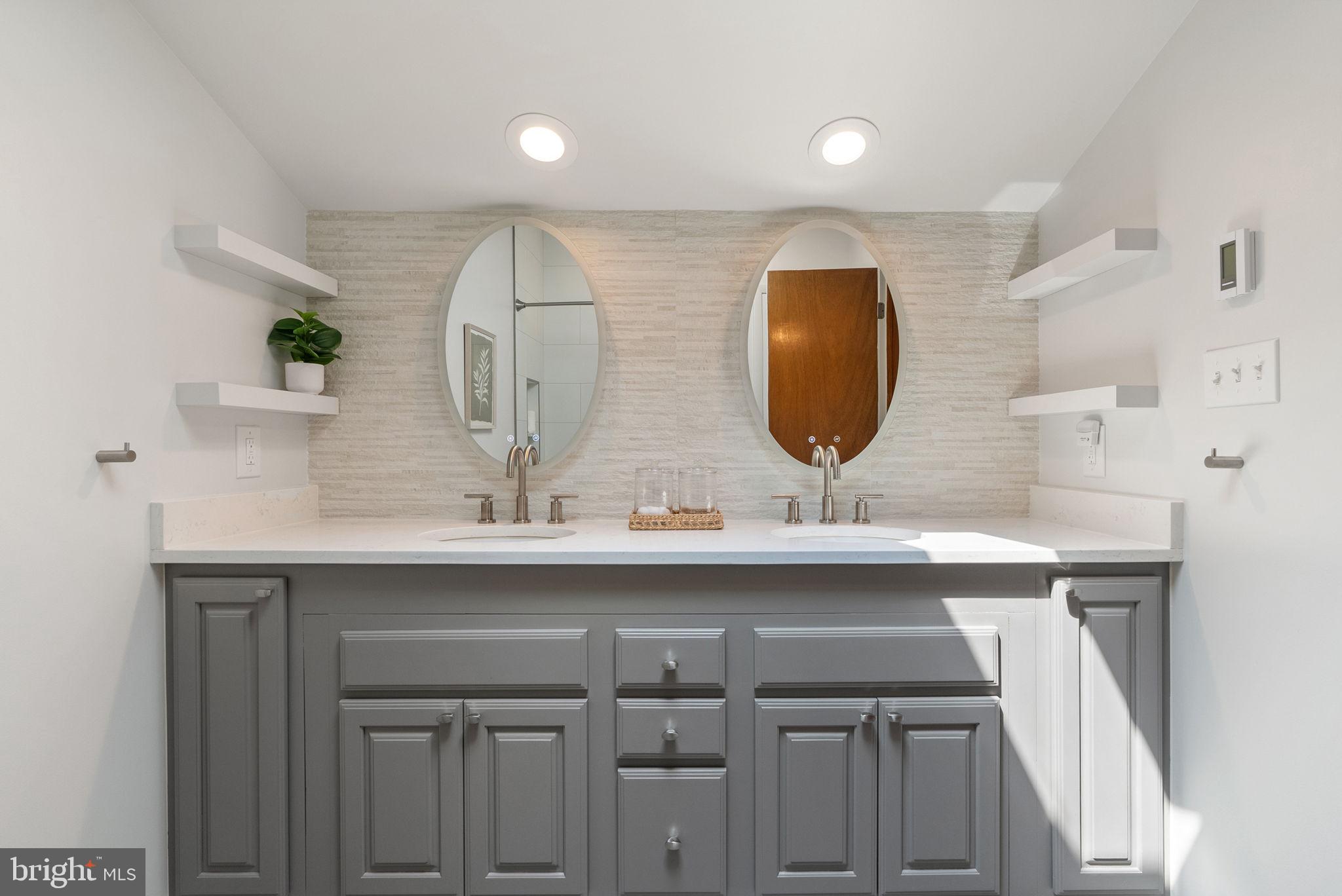 HERTZ DIVISION - Residential Lease