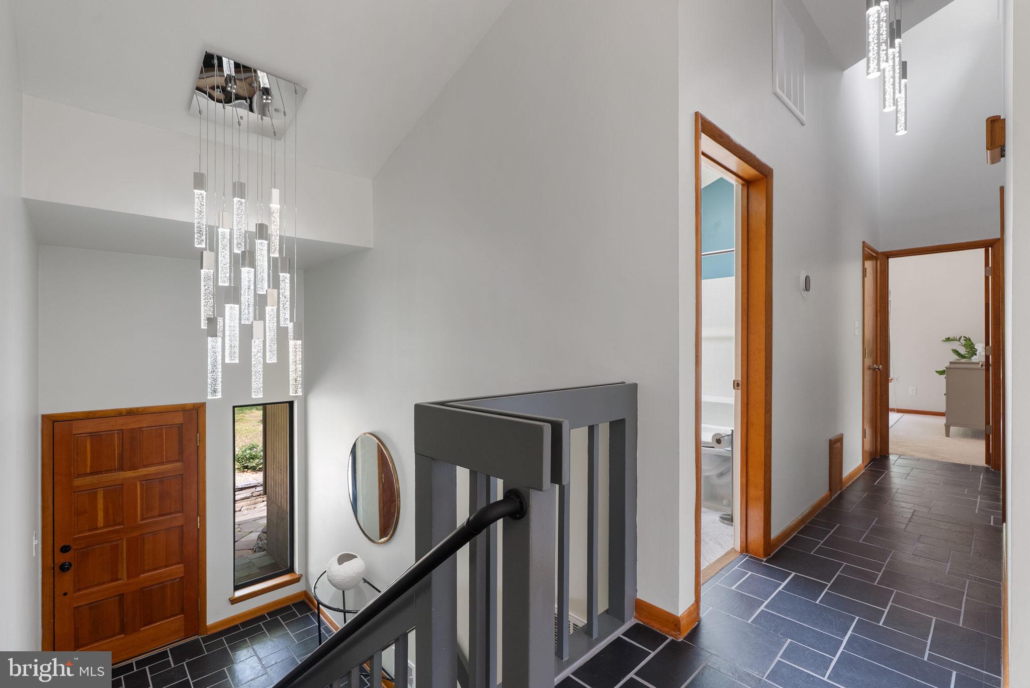 HERTZ DIVISION - Residential Lease